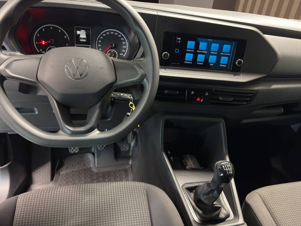VW Caddy Cargo 1.5 TSI Entry-image-12
