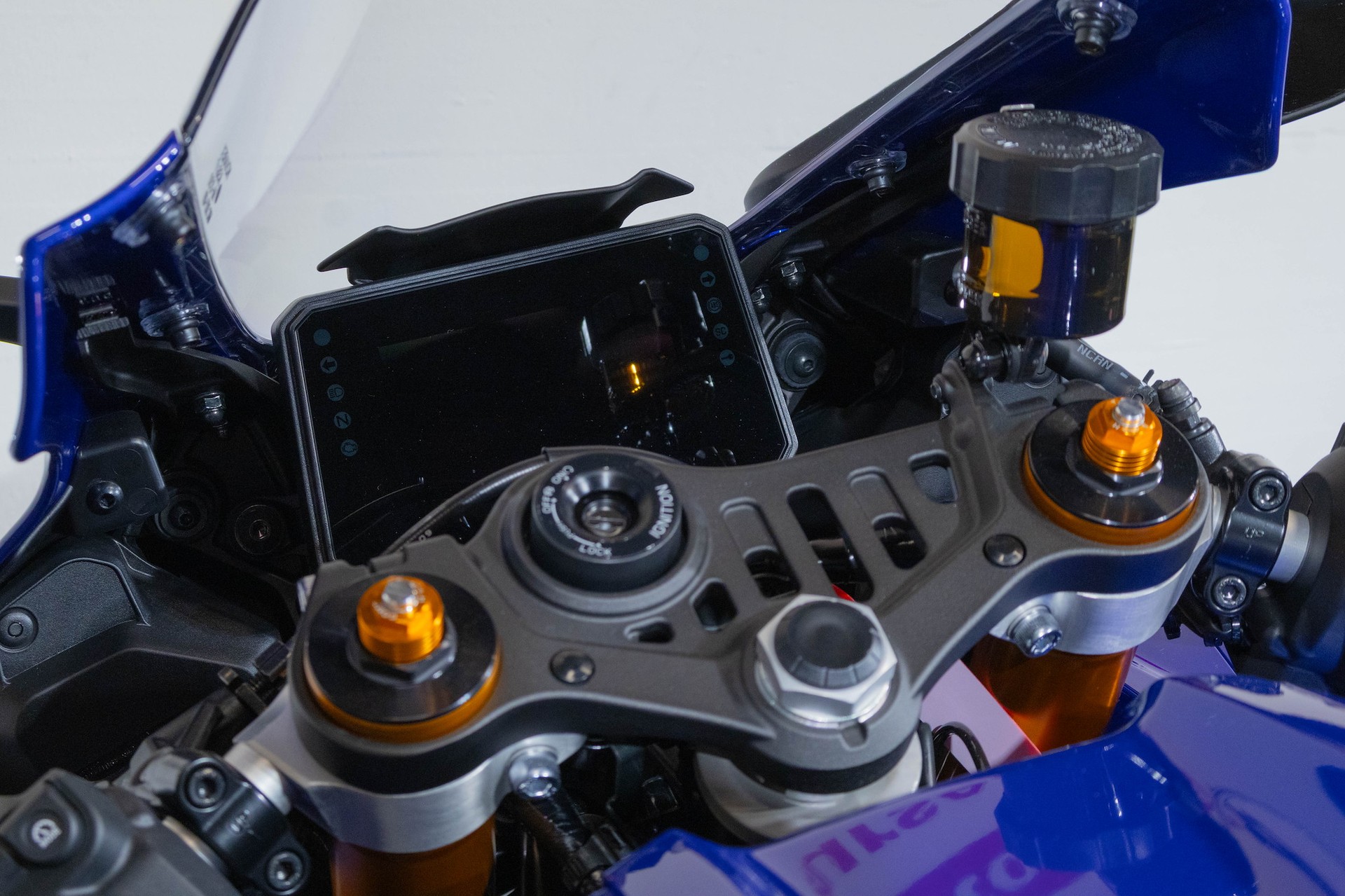 YAMAHA R7 35 kW-image-11