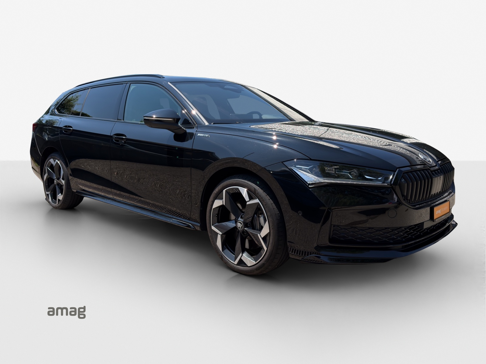 SKODA Superb Combi 1.5 TSI PHEV Sportline DSG-image-5