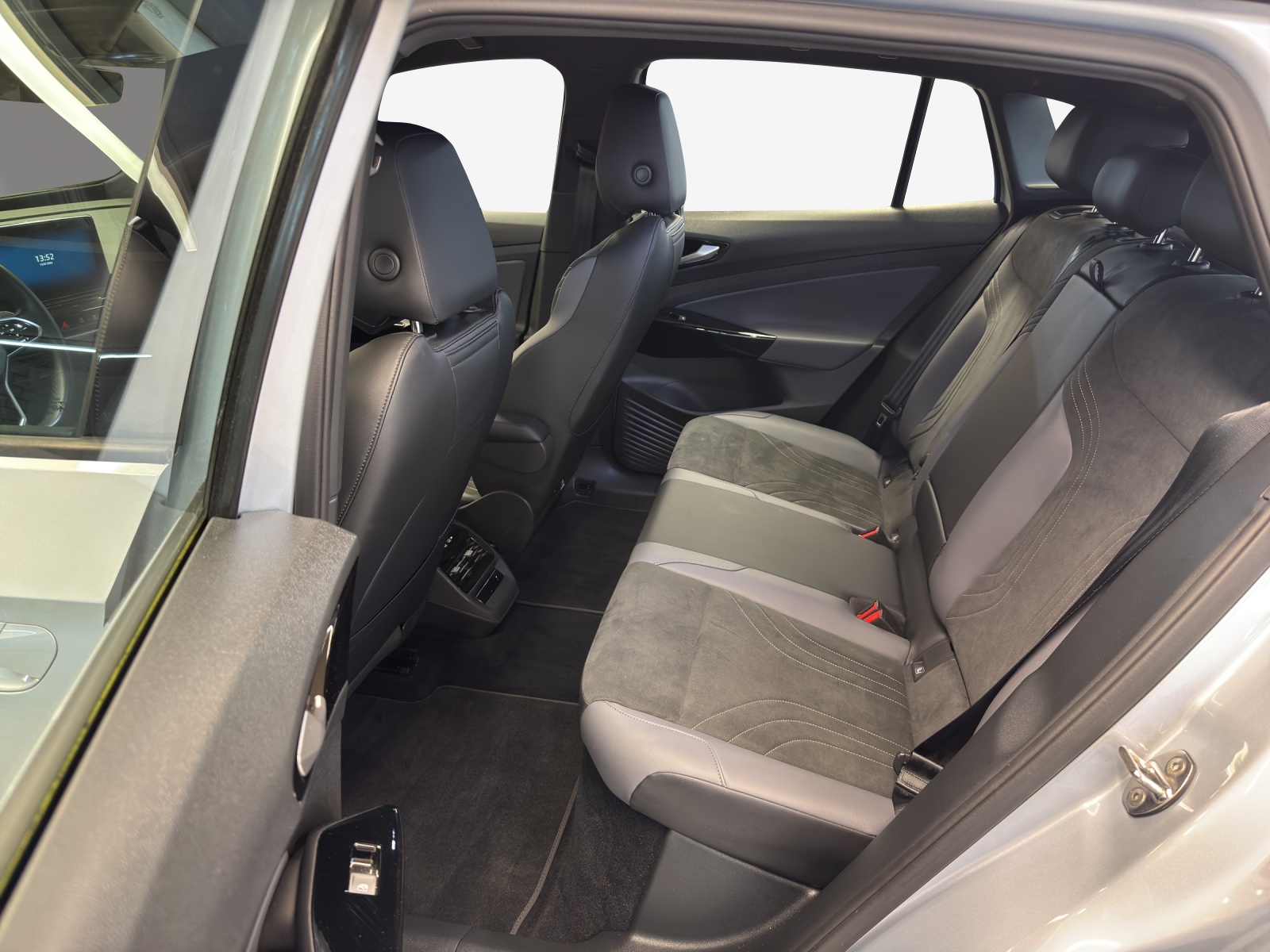 VW ID.4 Pro Performance 77 kWh-image-11
