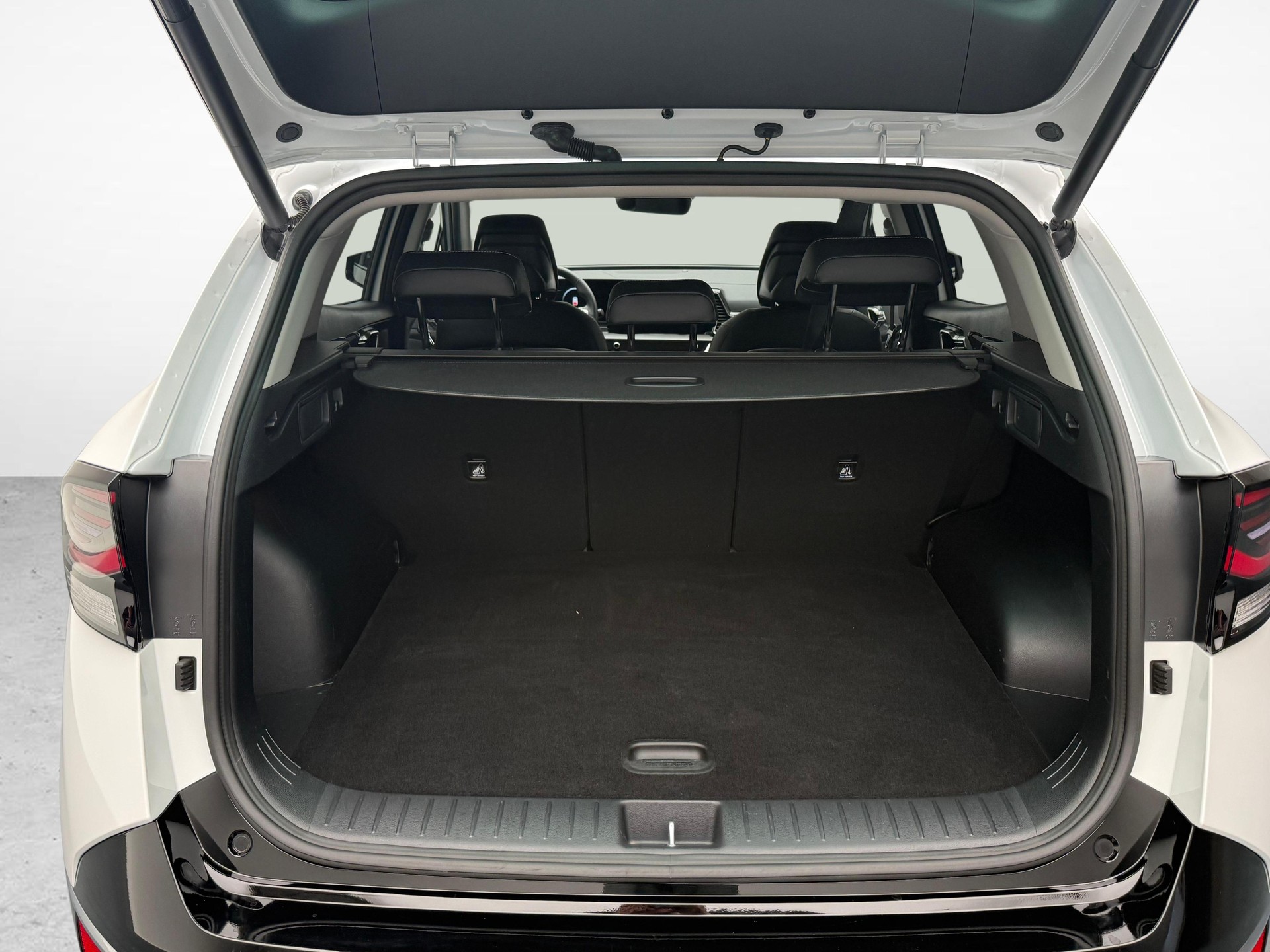 KIA Sportage 1.6 T-GDi PHEV Style-image-11