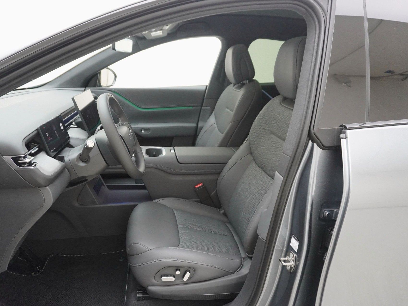 XPENG G6 Performance AWD-image-12