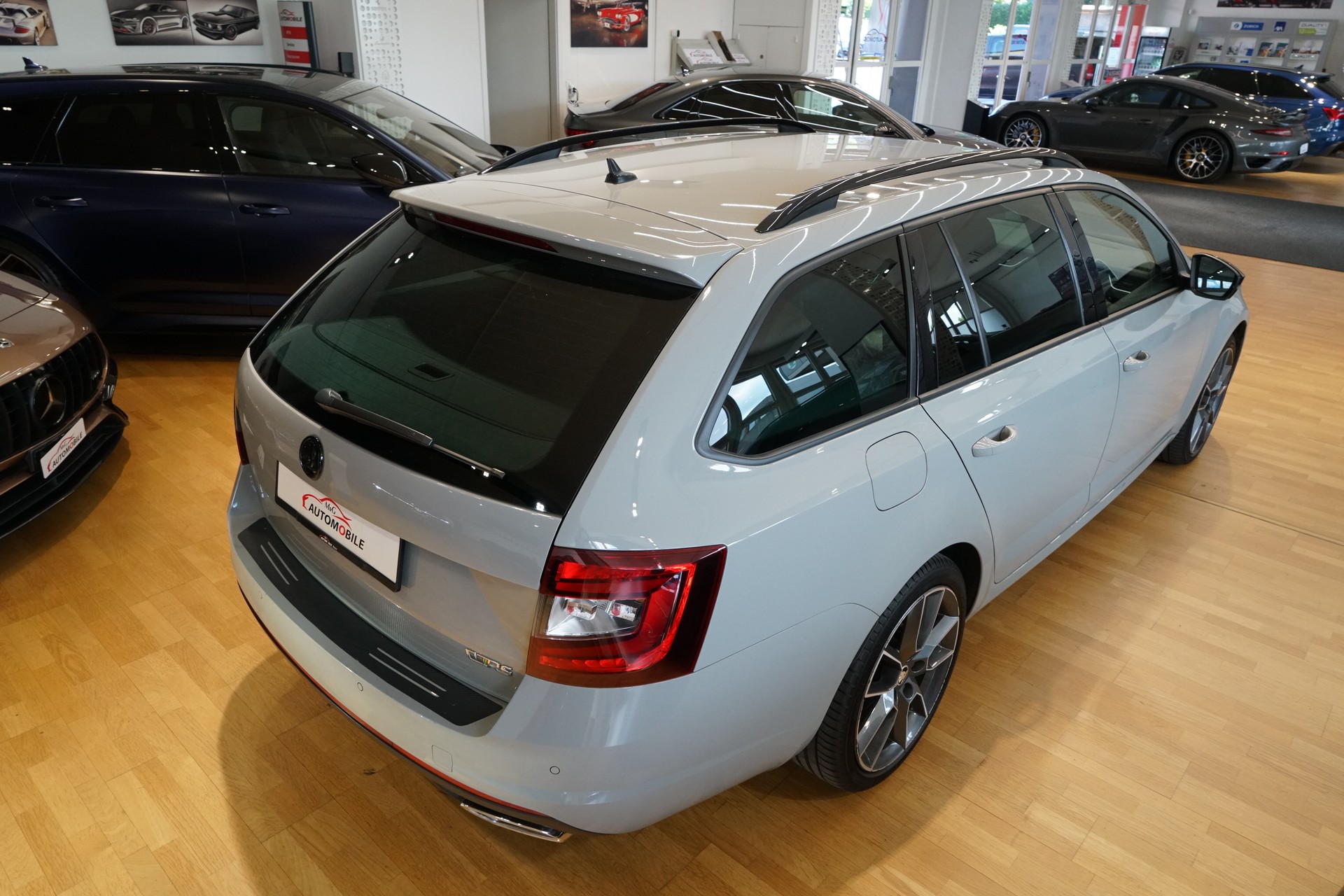 SKODA Octavia Combi 2.0 TDI RS 4x4 DSG-image-6