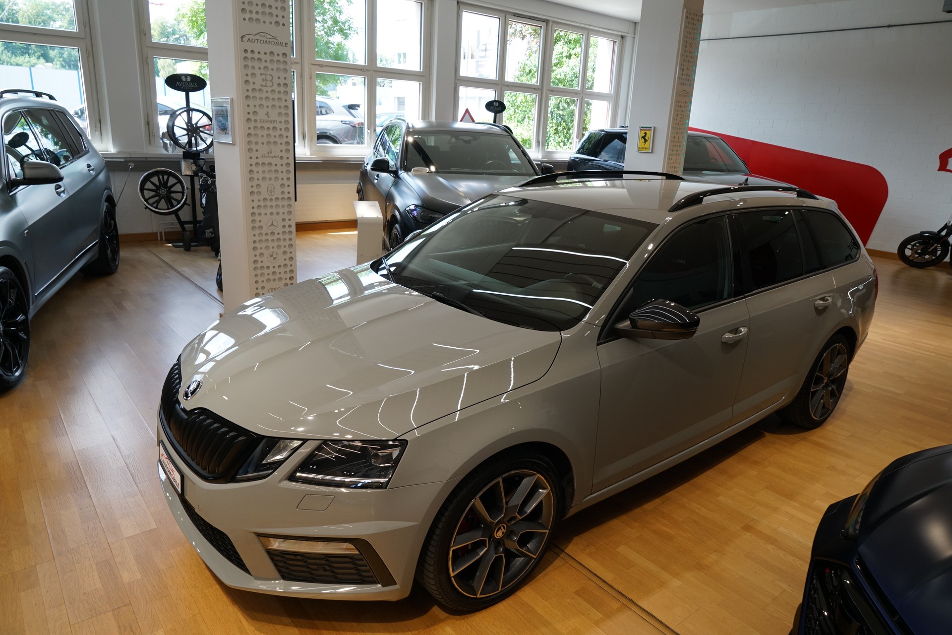 SKODA Octavia Combi 2.0 TDI RS 4x4 DSG-image-8
