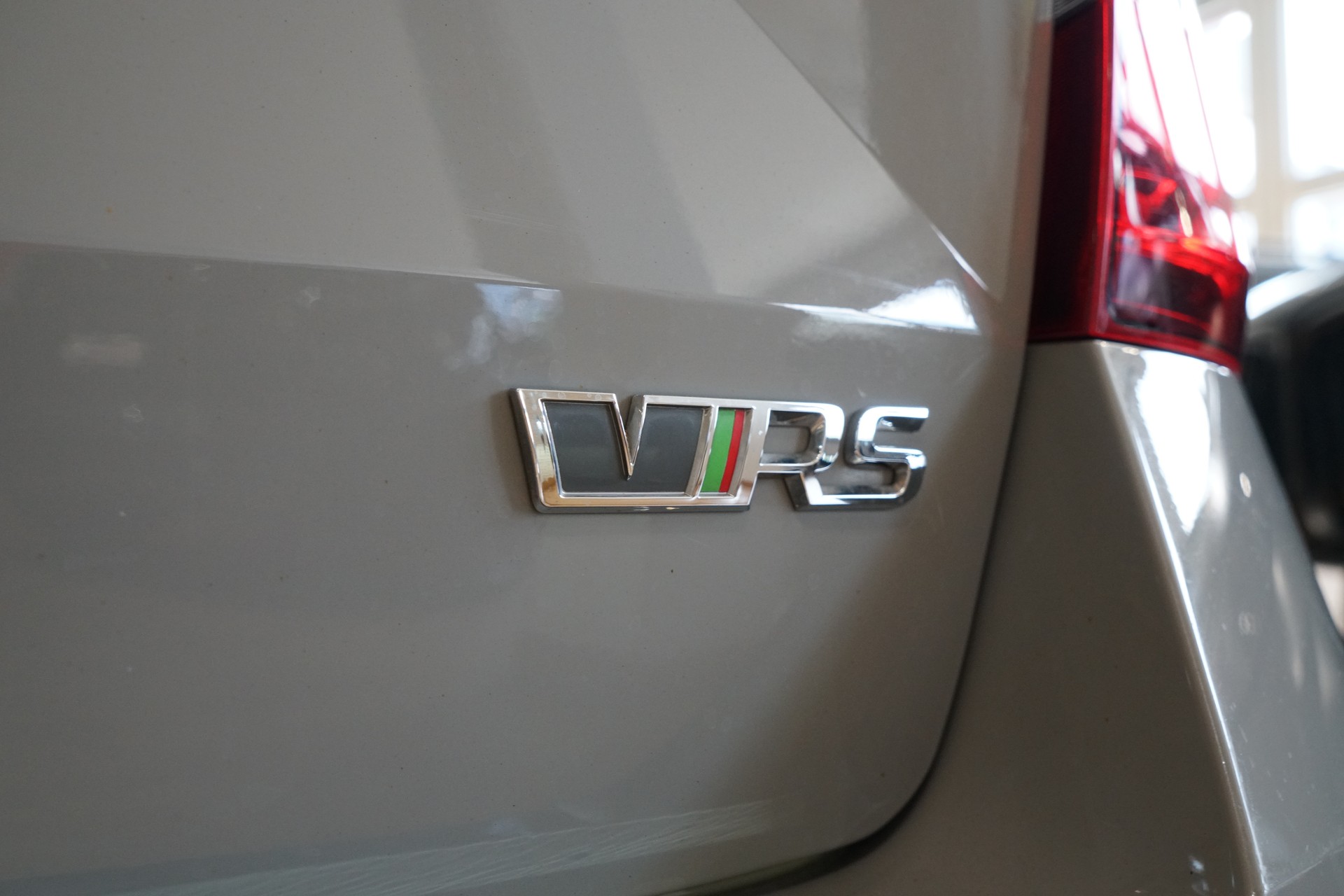 SKODA Octavia Combi 2.0 TDI RS 4x4 DSG-image-7