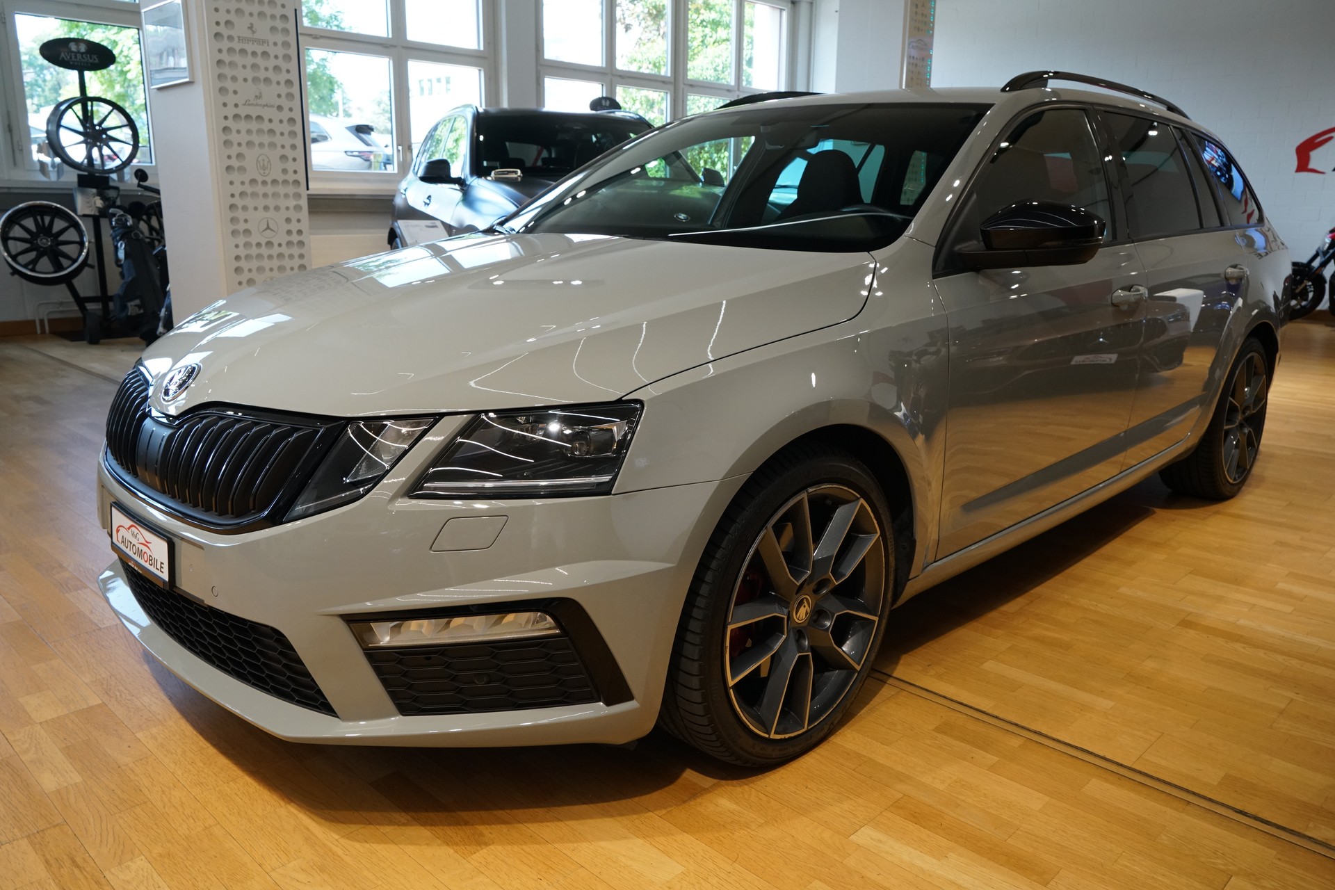 SKODA Octavia Combi 2.0 TDI RS 4x4 DSG-image-0