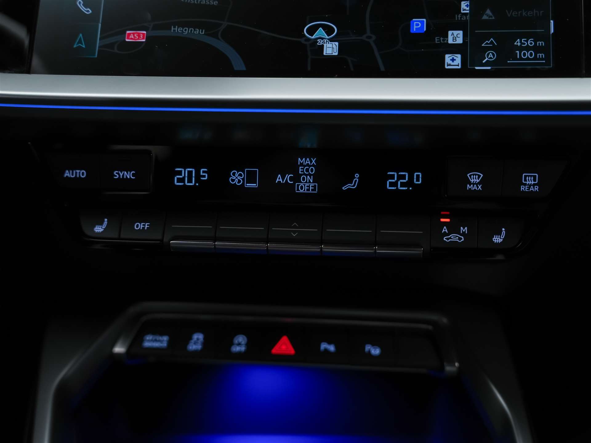 AUDI RS3 Limousine 2.5 TSI quattro S-tronic *Massage*Sportabgas*Matrix LED*-image-23