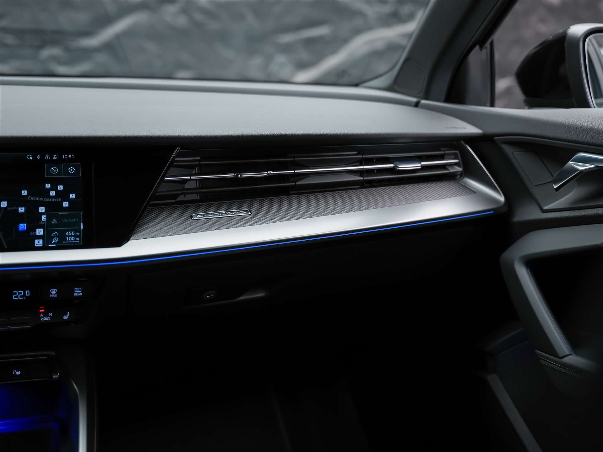 AUDI RS3 Limousine 2.5 TSI quattro S-tronic *Massage*Sportabgas*Matrix LED*-image-20