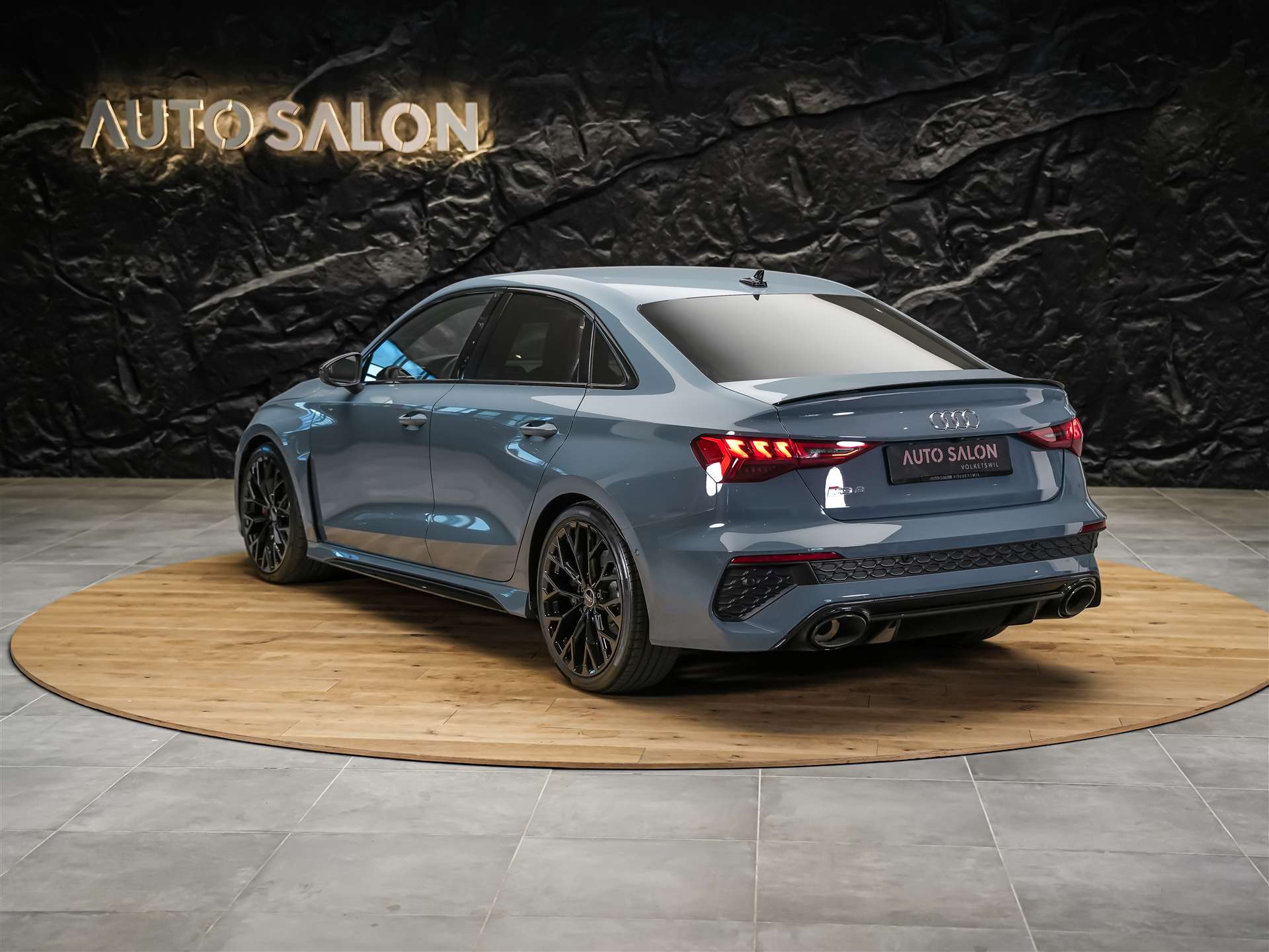 AUDI RS3 Limousine 2.5 TSI quattro S-tronic *Massage*Sportabgas*Matrix LED*-image-2