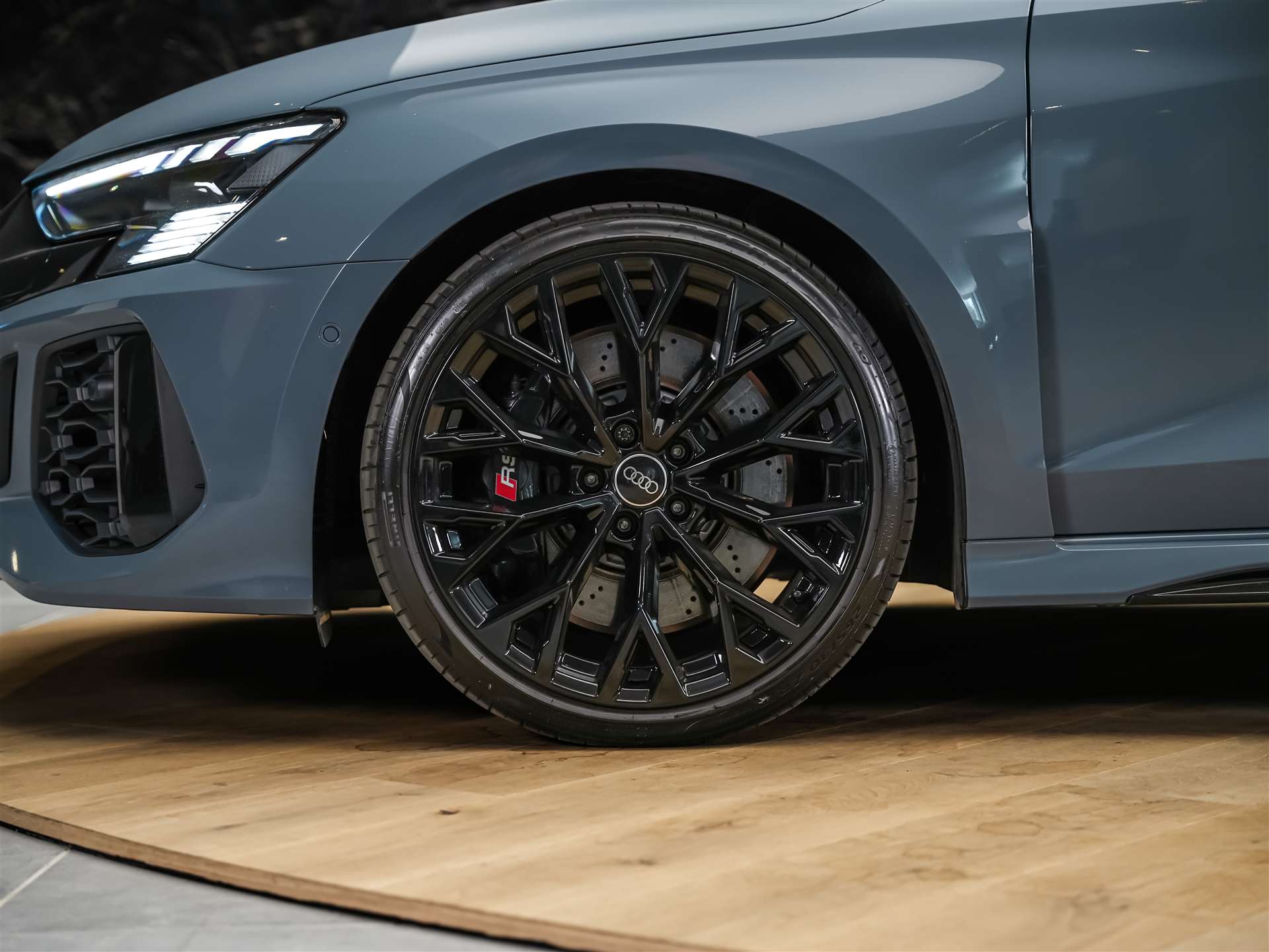 AUDI RS3 Limousine 2.5 TSI quattro S-tronic *Massage*Sportabgas*Matrix LED*-image-16