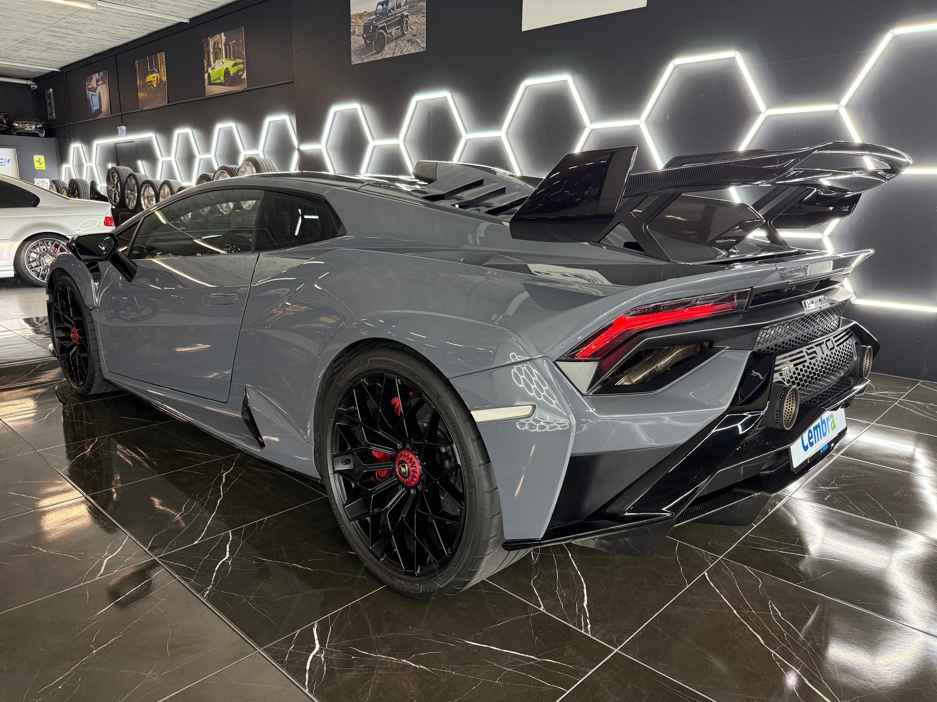 LAMBORGHINI Huracan STO Coupé DCT RWD-image-9