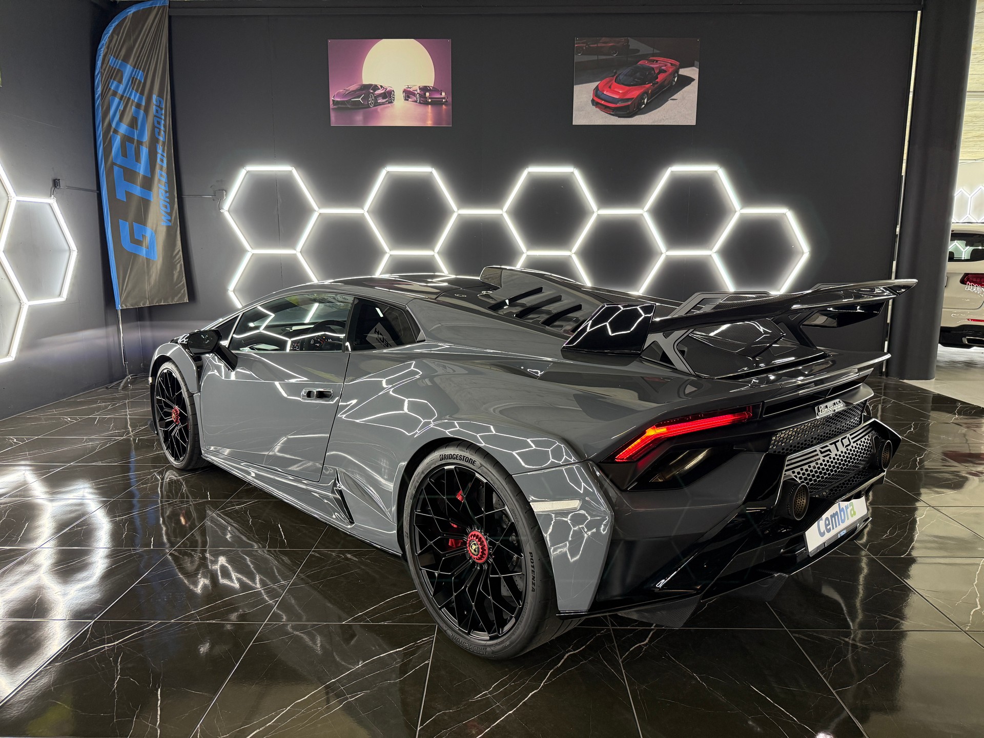 LAMBORGHINI Huracan STO Coupé DCT RWD-image-17