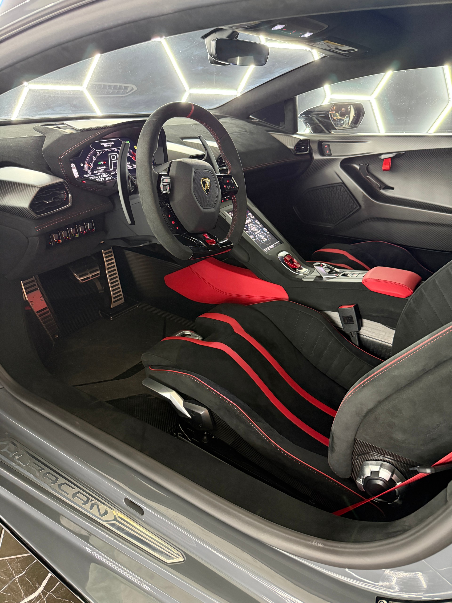 LAMBORGHINI Huracan STO Coupé DCT RWD-image-20