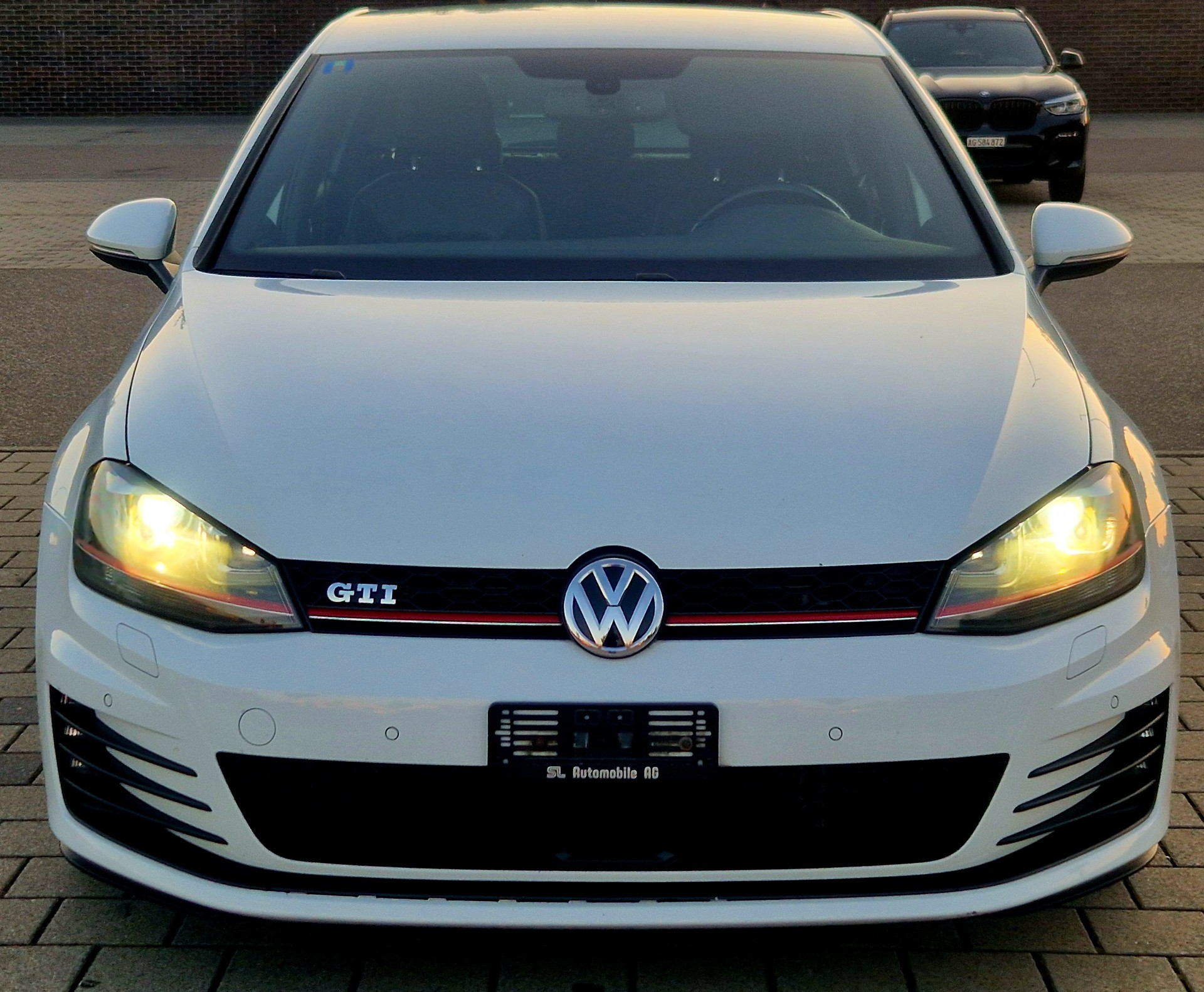 VW Golf 2.0 TSI GTI Performance-image-1