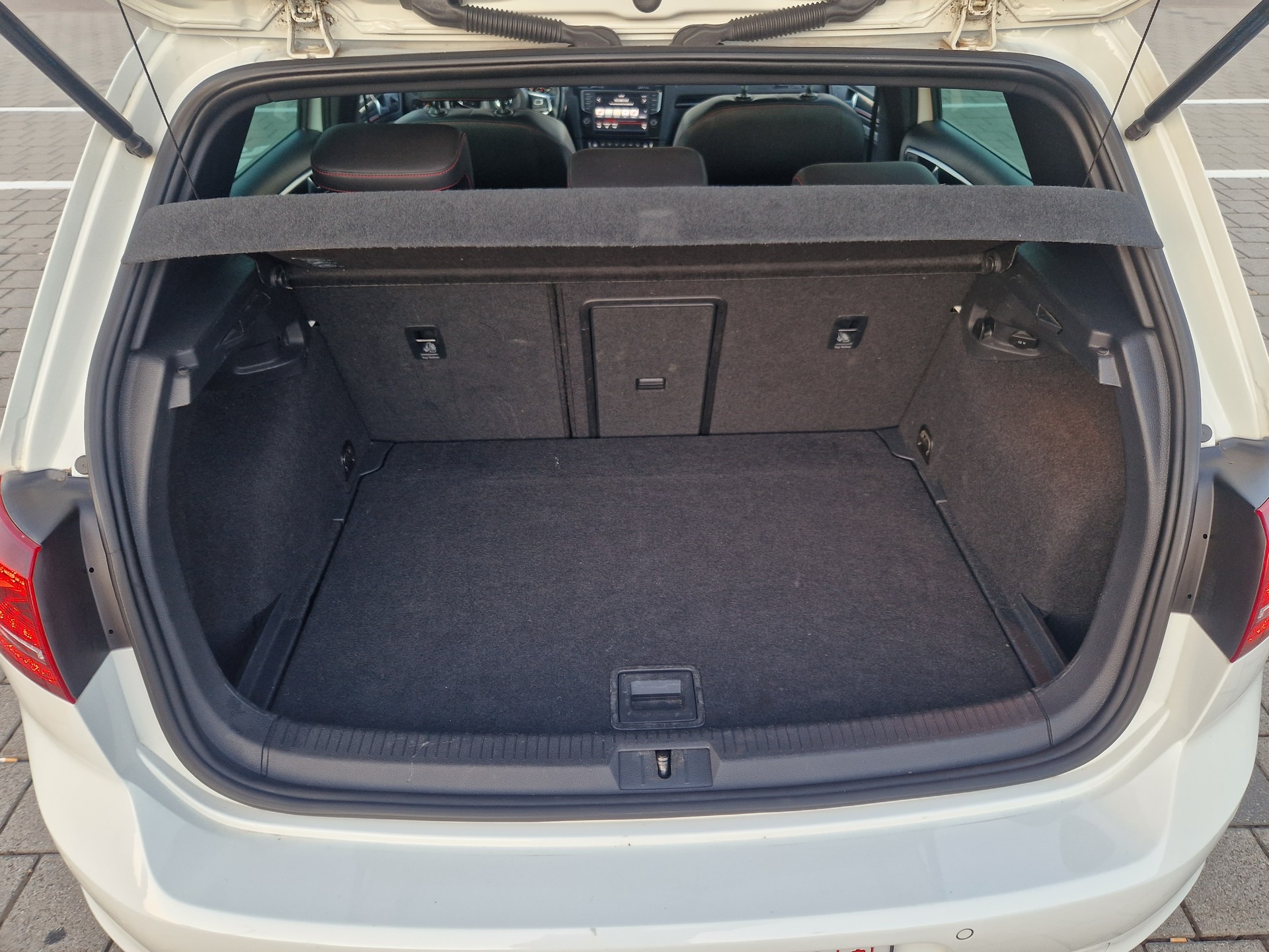 VW Golf 2.0 TSI GTI Performance-image-9