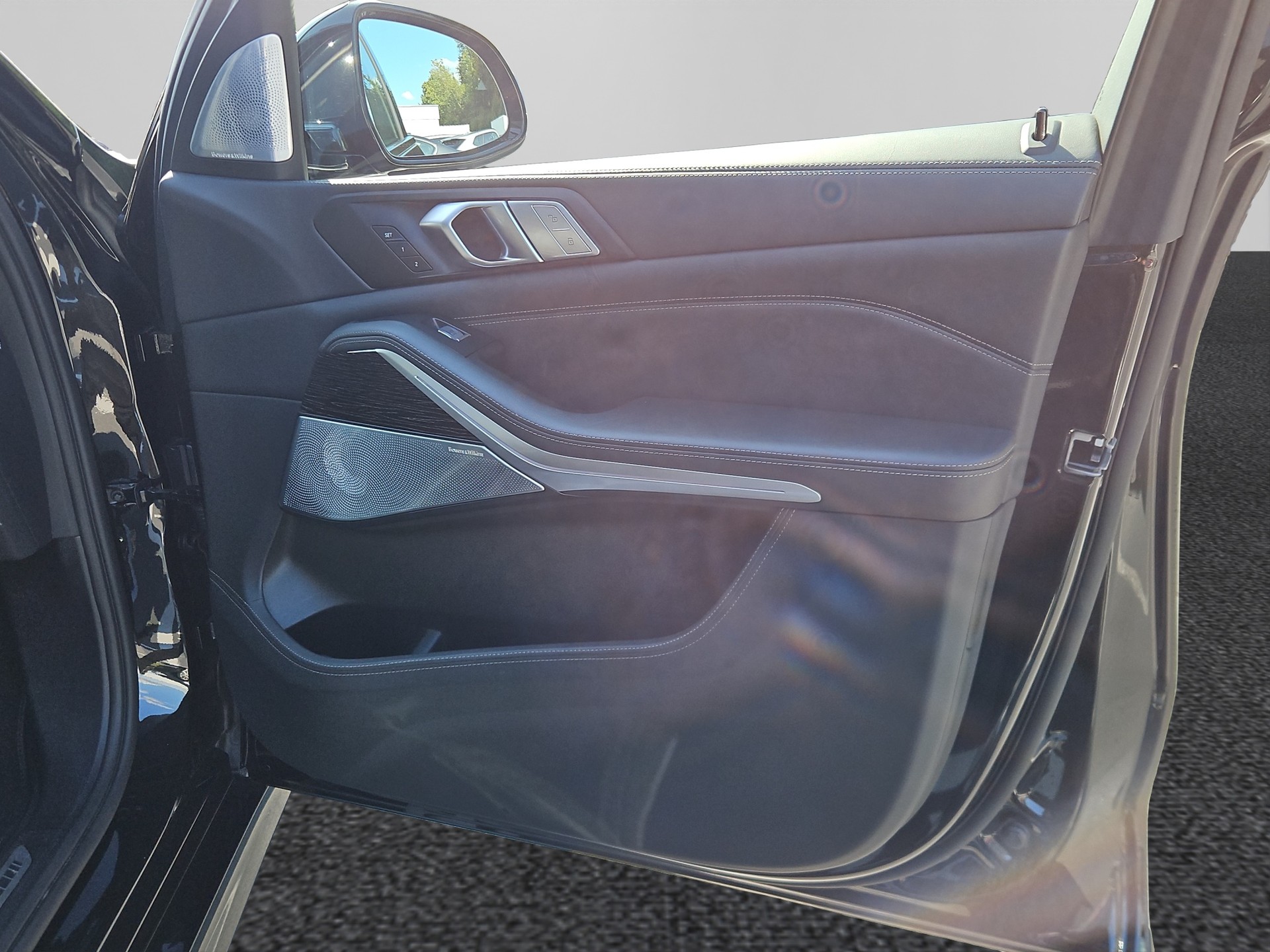 BMW X7 xDr 48 40d M Sport-image-16