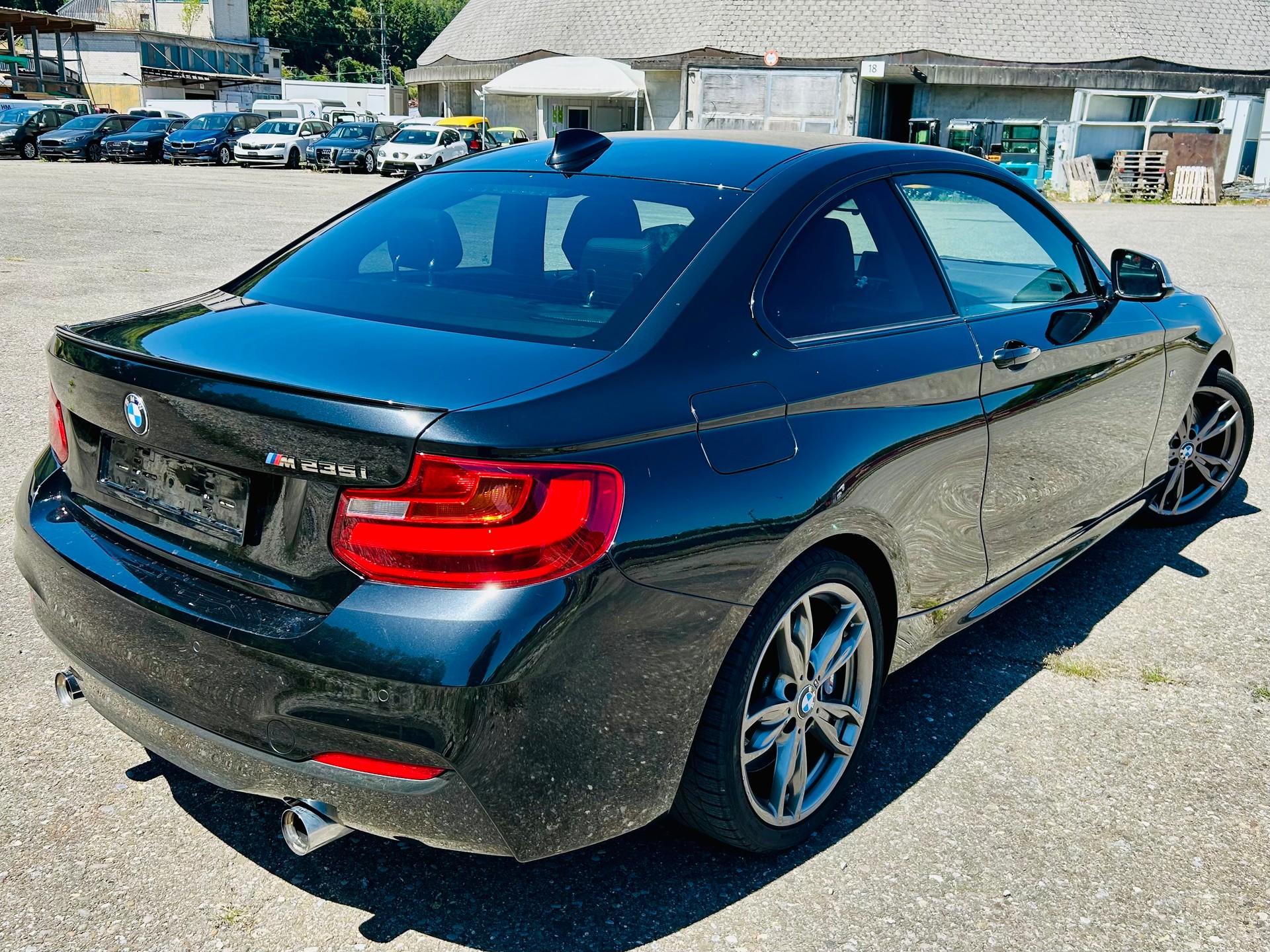 BMW M235i xDrive Steptronic-image-5