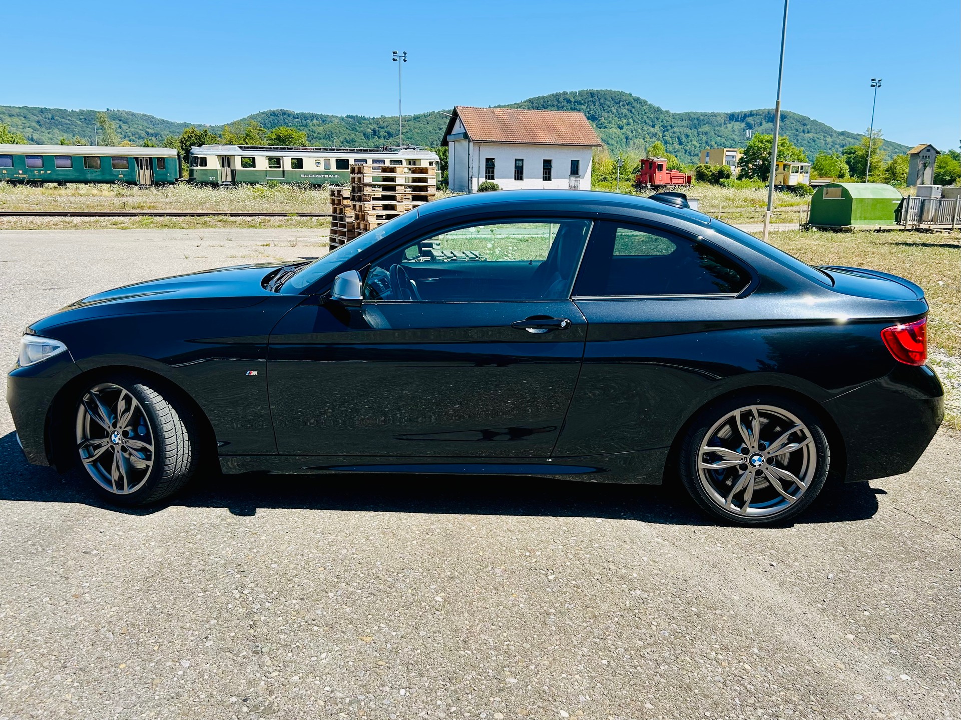 BMW M235i xDrive Steptronic-image-6