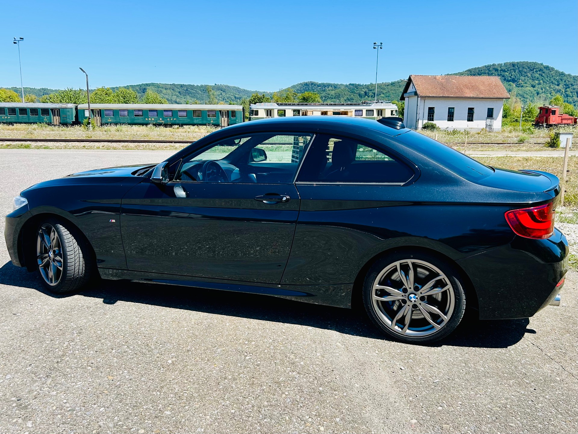 BMW M235i xDrive Steptronic-image-3