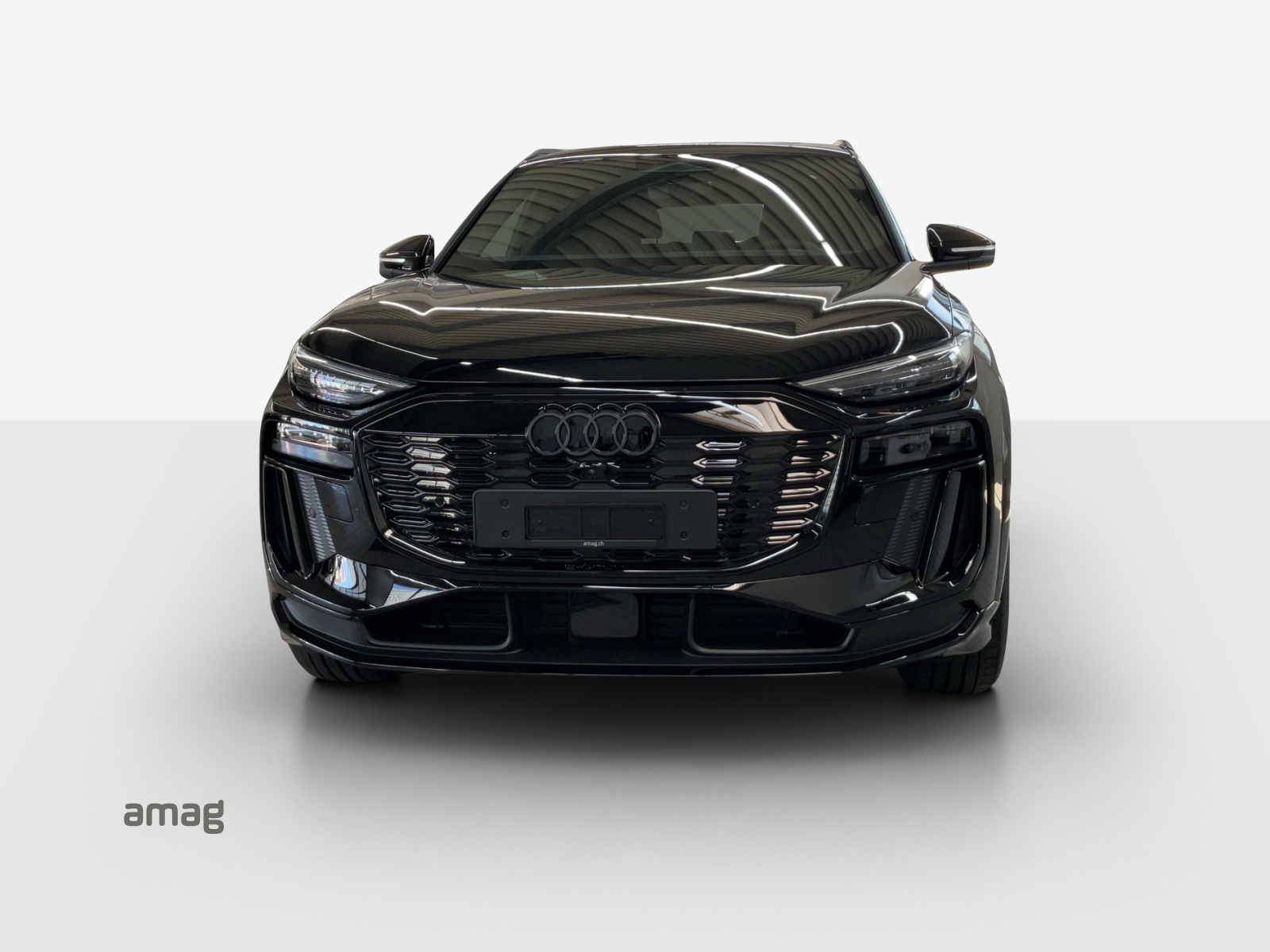 AUDI Q6 e-tron quattro-image-6