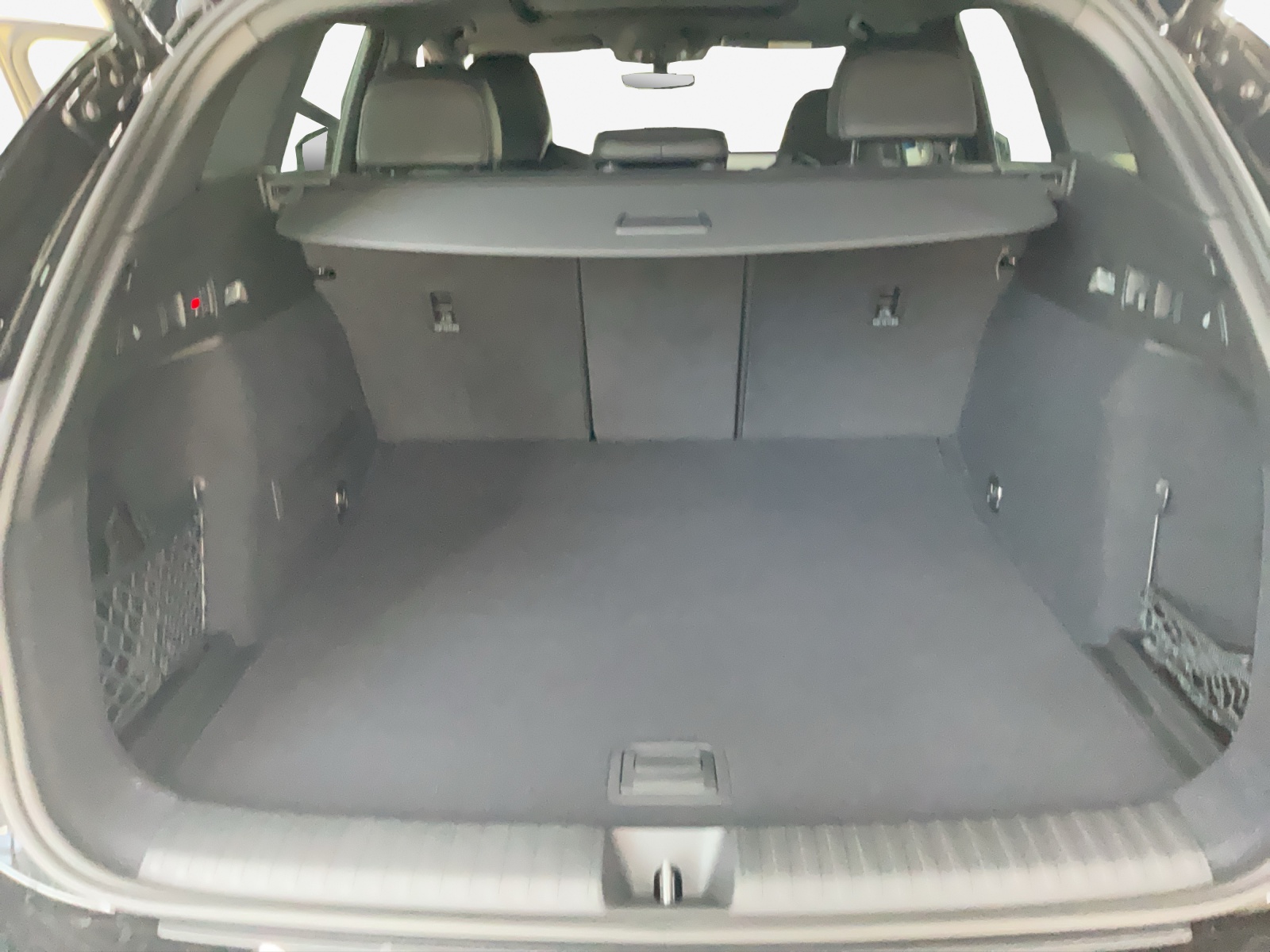 AUDI Q6 e-tron quattro-image-12