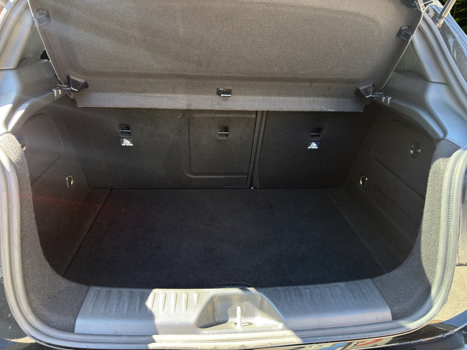 MERCEDES-BENZ A 180 Night Star 7G-DCT-image-12