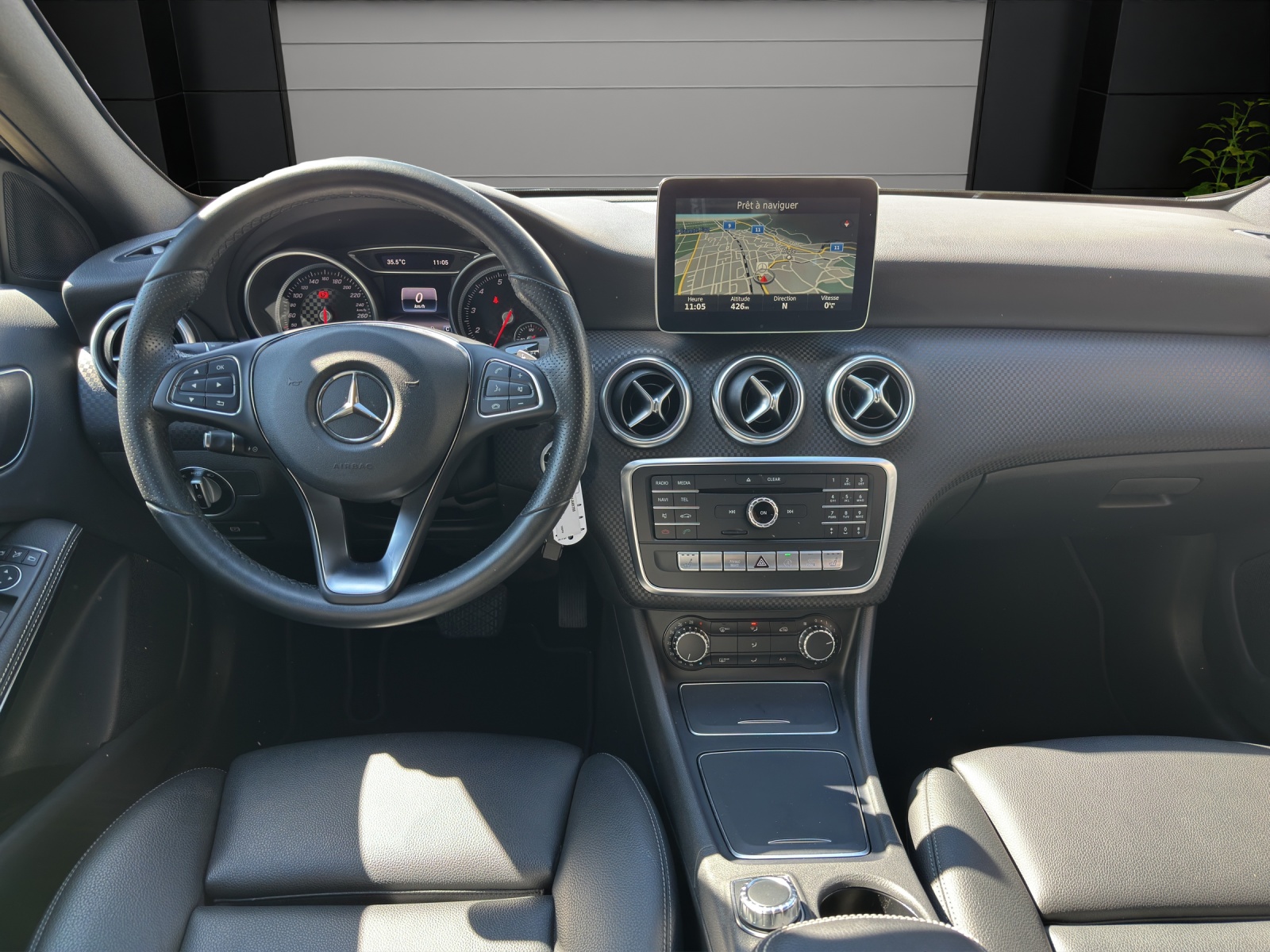 MERCEDES-BENZ A 180 Night Star 7G-DCT-image-8