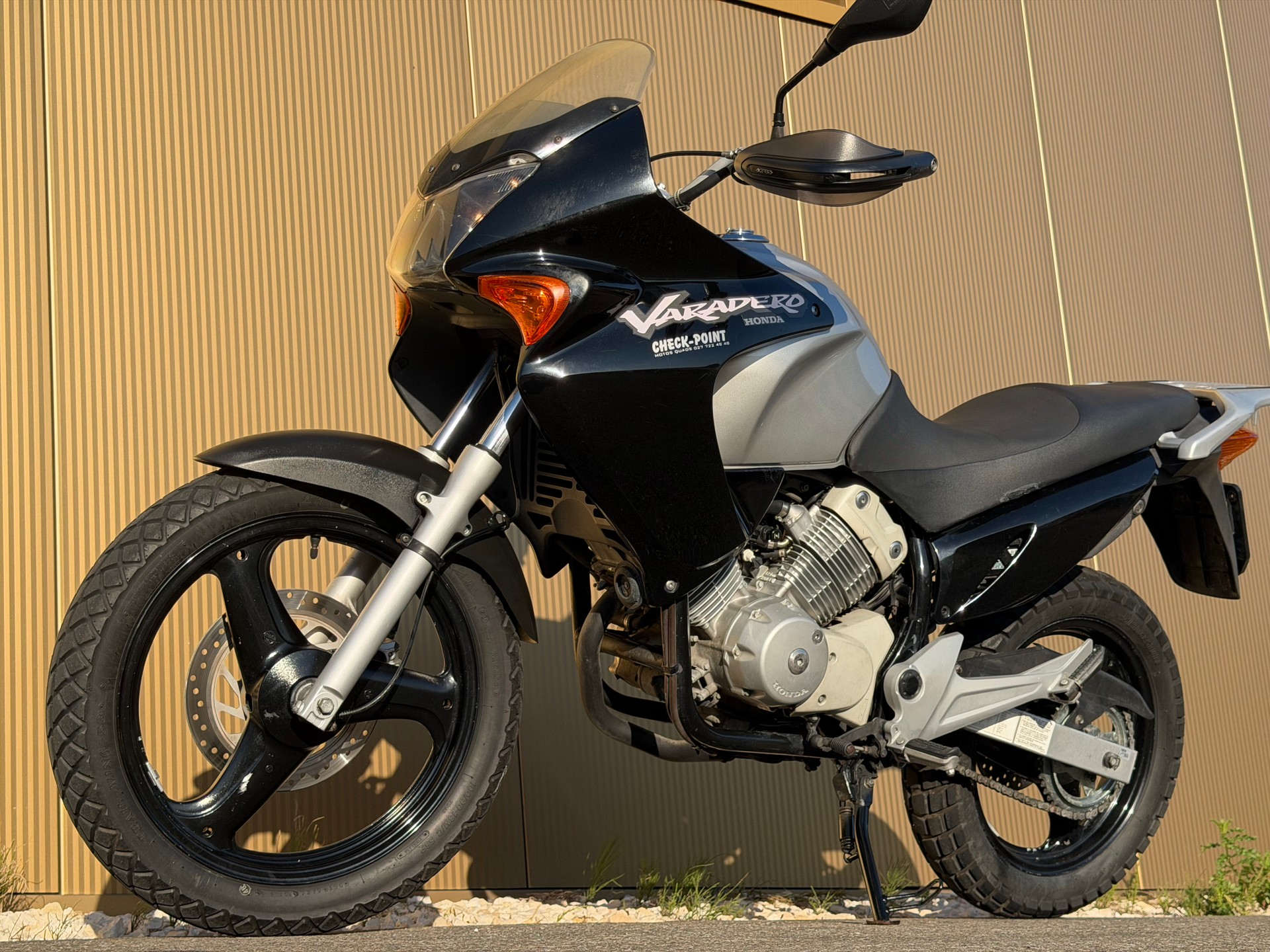 HONDA XL 125 V Varadero-image-9
