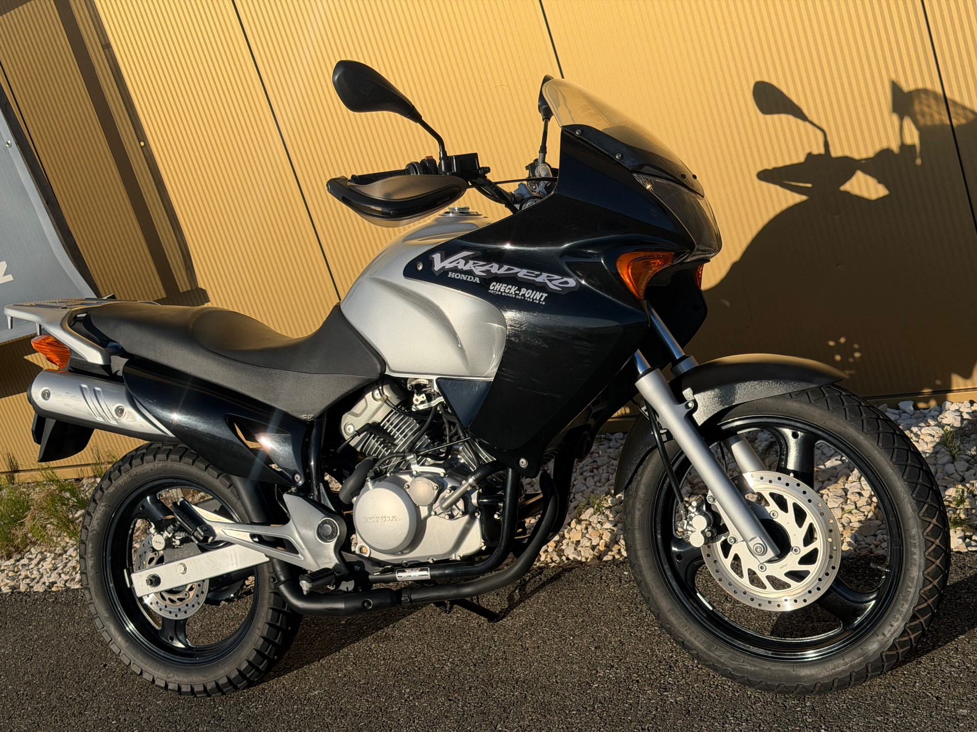 HONDA XL 125 V Varadero-showroom-element-2