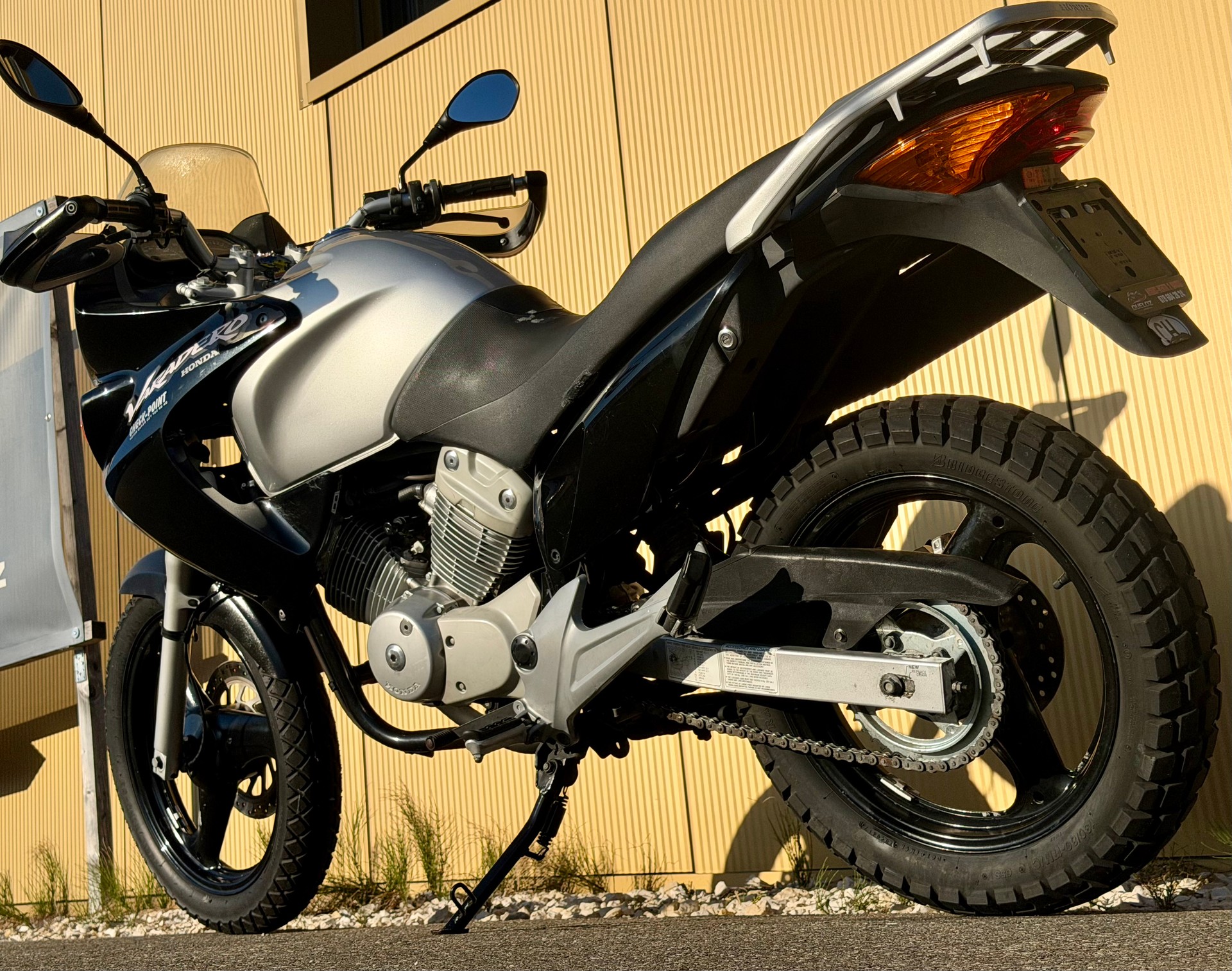 HONDA XL 125 V Varadero-image-11