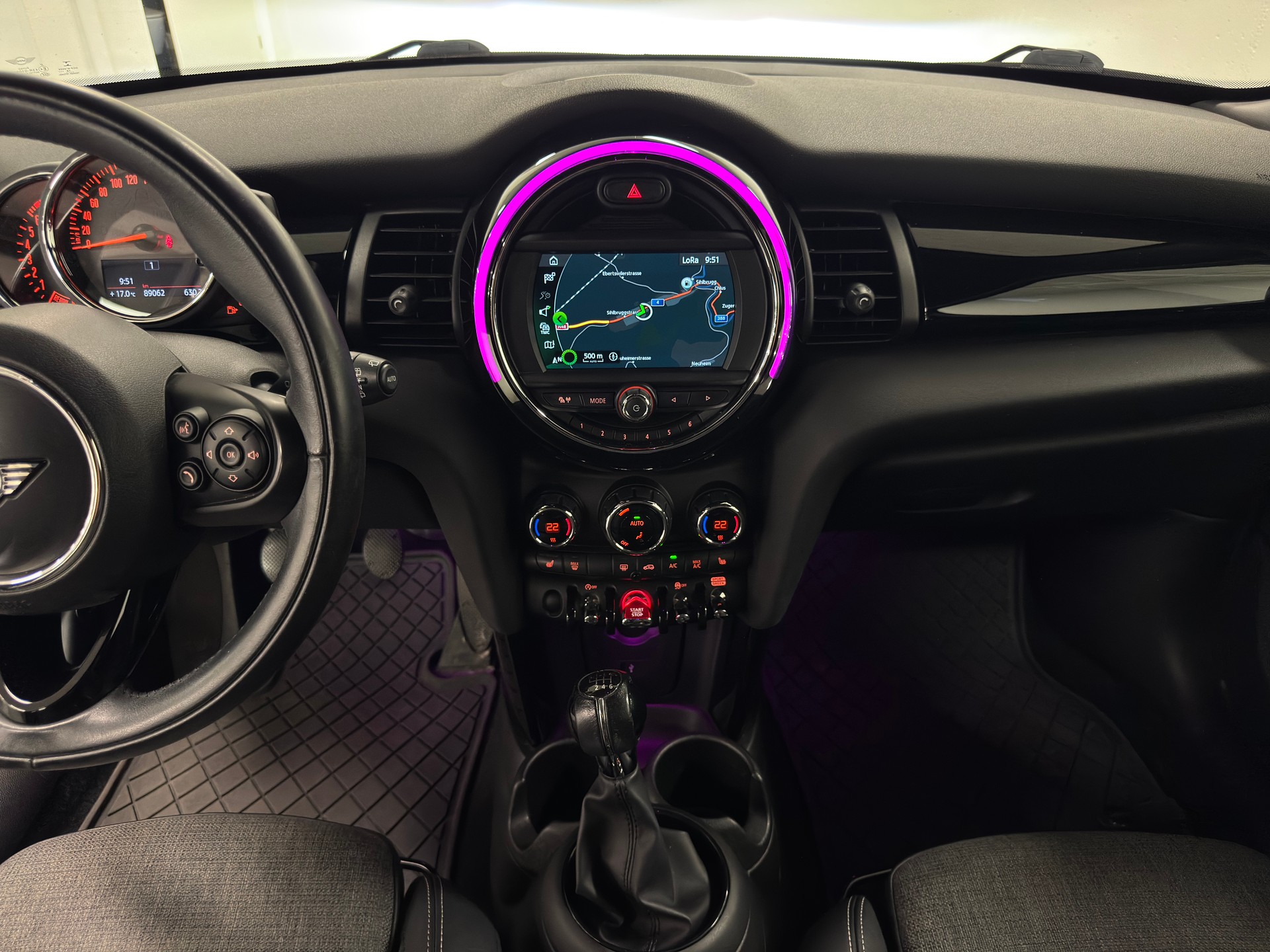 MINI Cooper Blackyard-image-8