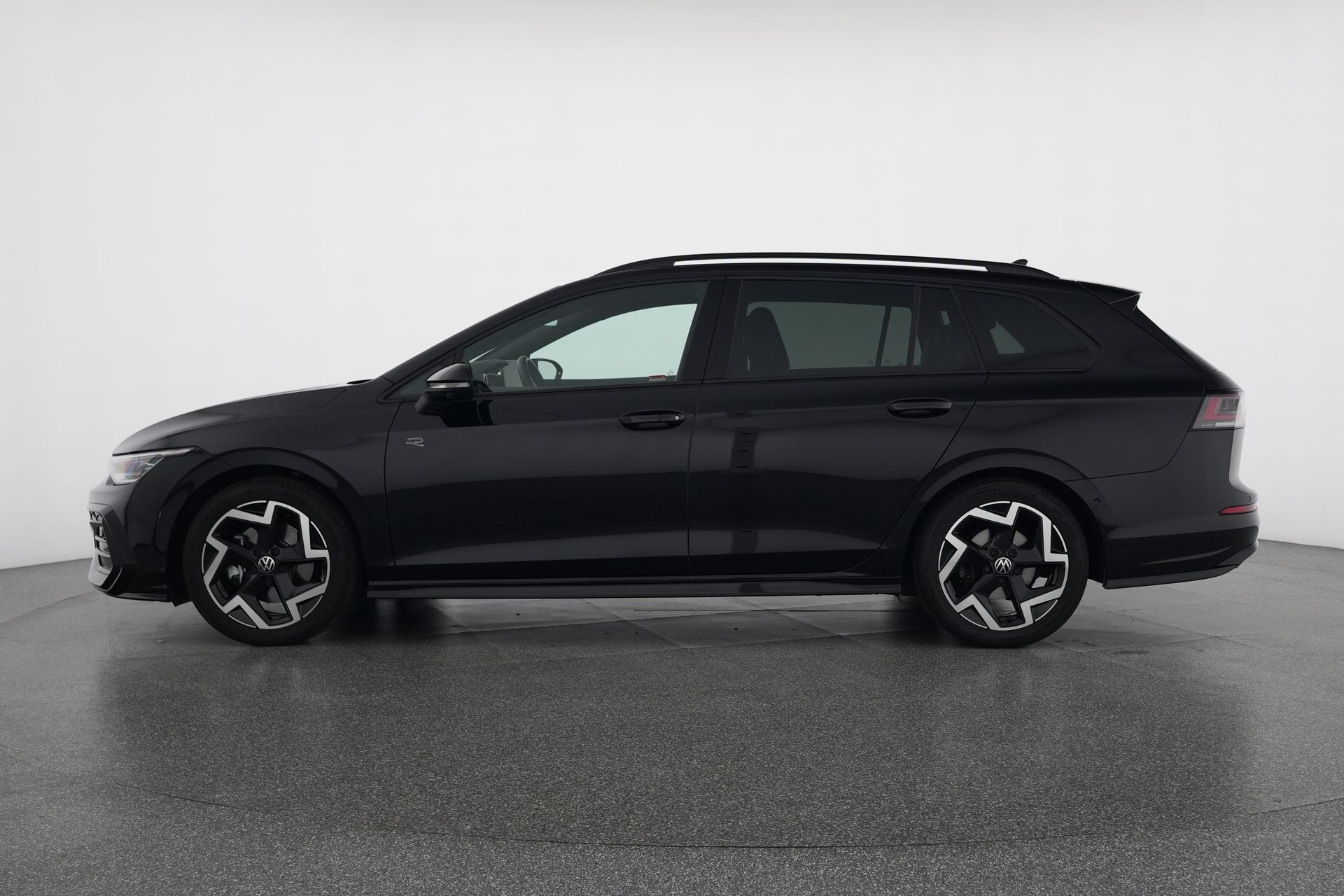 VW Golf Variant 2.0 TSI R-Line DSG 4 Motion-image-2