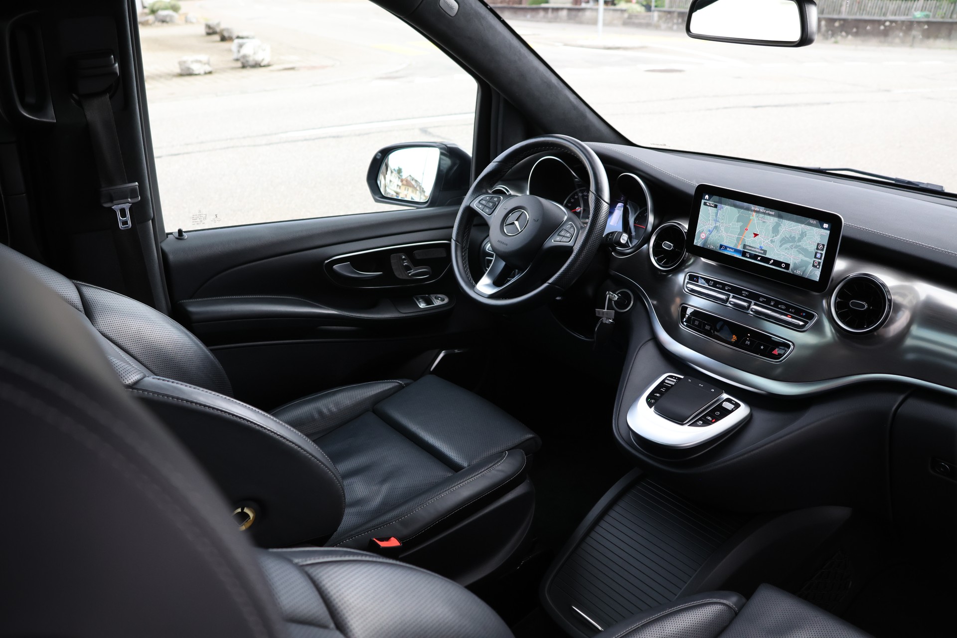 MERCEDES-BENZ V 250 d lang Exclusive 4Matic 9G-Tronic (CH) 7 Plätzer-image-21