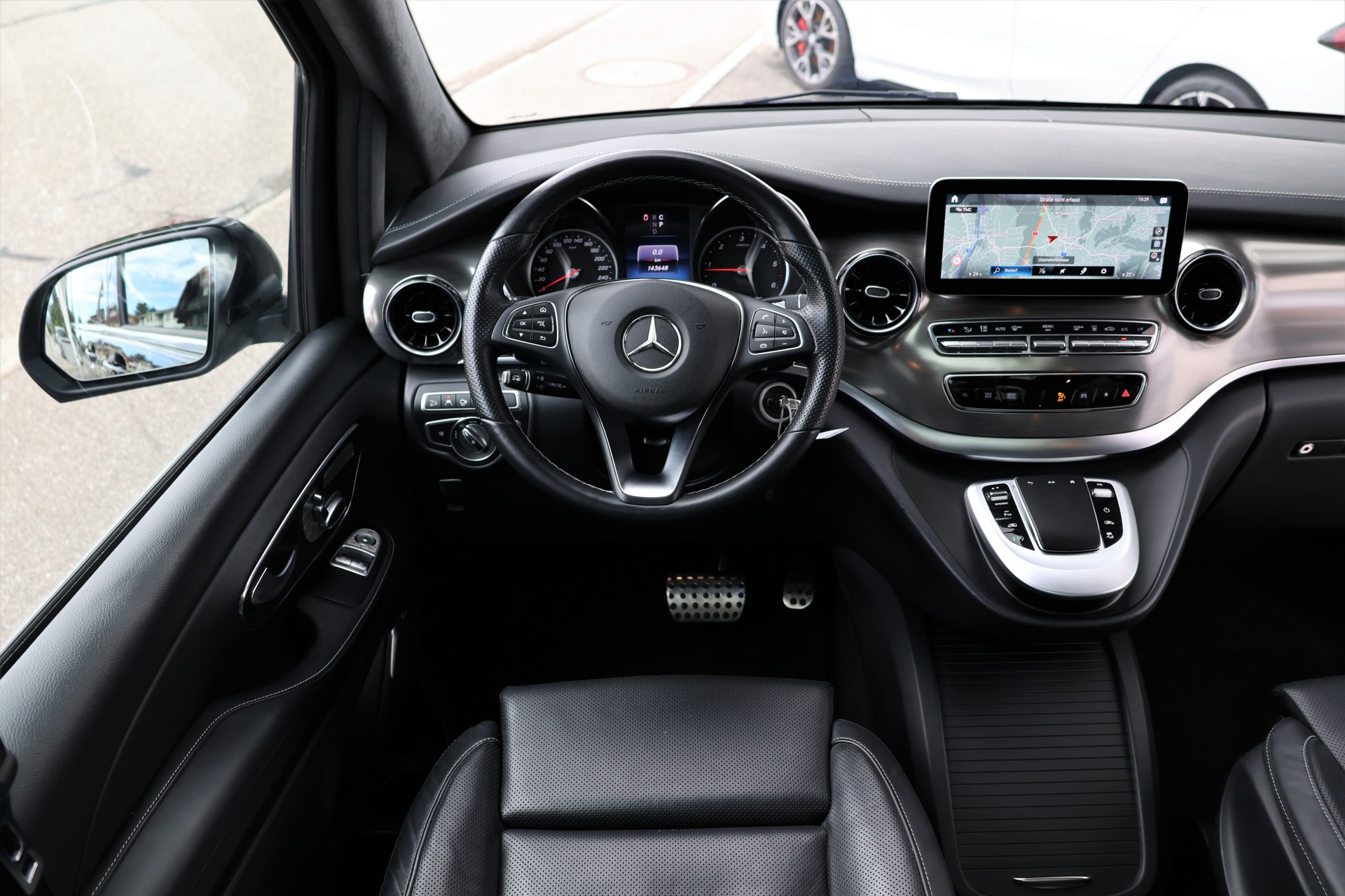 MERCEDES-BENZ V 250 d lang Exclusive 4Matic 9G-Tronic (CH) 7 Plätzer-image-16