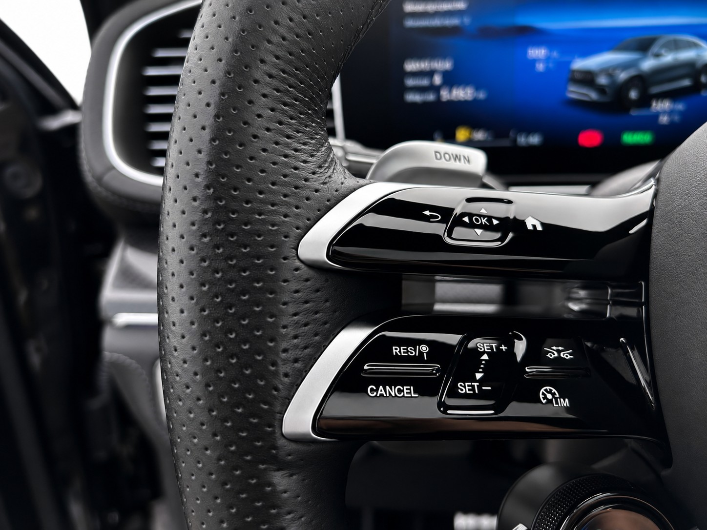 MERCEDES-BENZ GLE 53 Hybrid AMG 4matic+ Coupé v-image-24