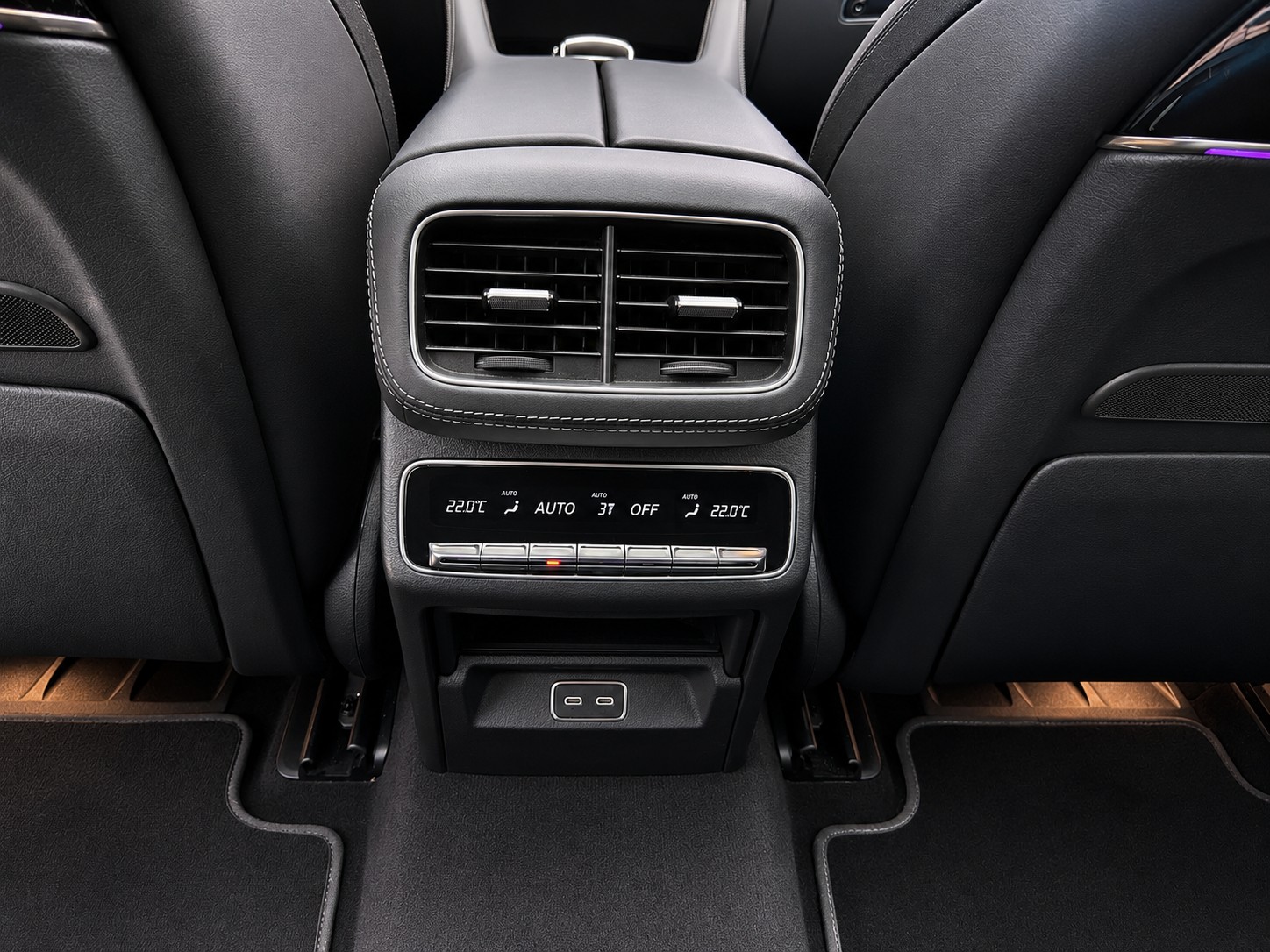MERCEDES-BENZ GLE 53 Hybrid AMG 4matic+ Coupé v-image-19