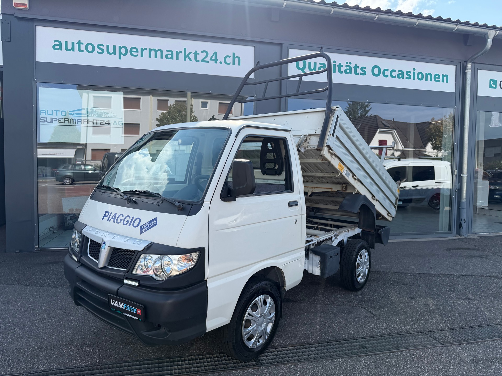 PIAGGIO Porter 1.3 4x4 Kipper mit Kran-image-0