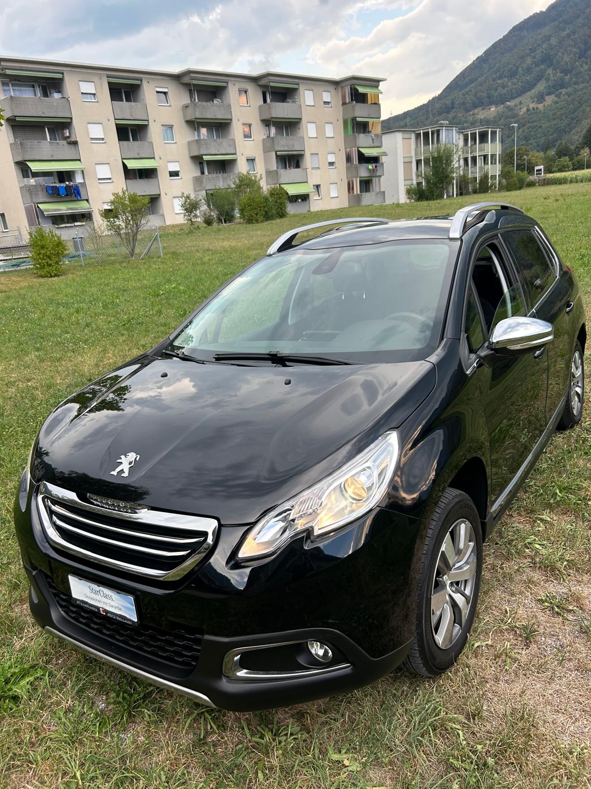 PEUGEOT 2008 1.2 VTI Allure-image-0