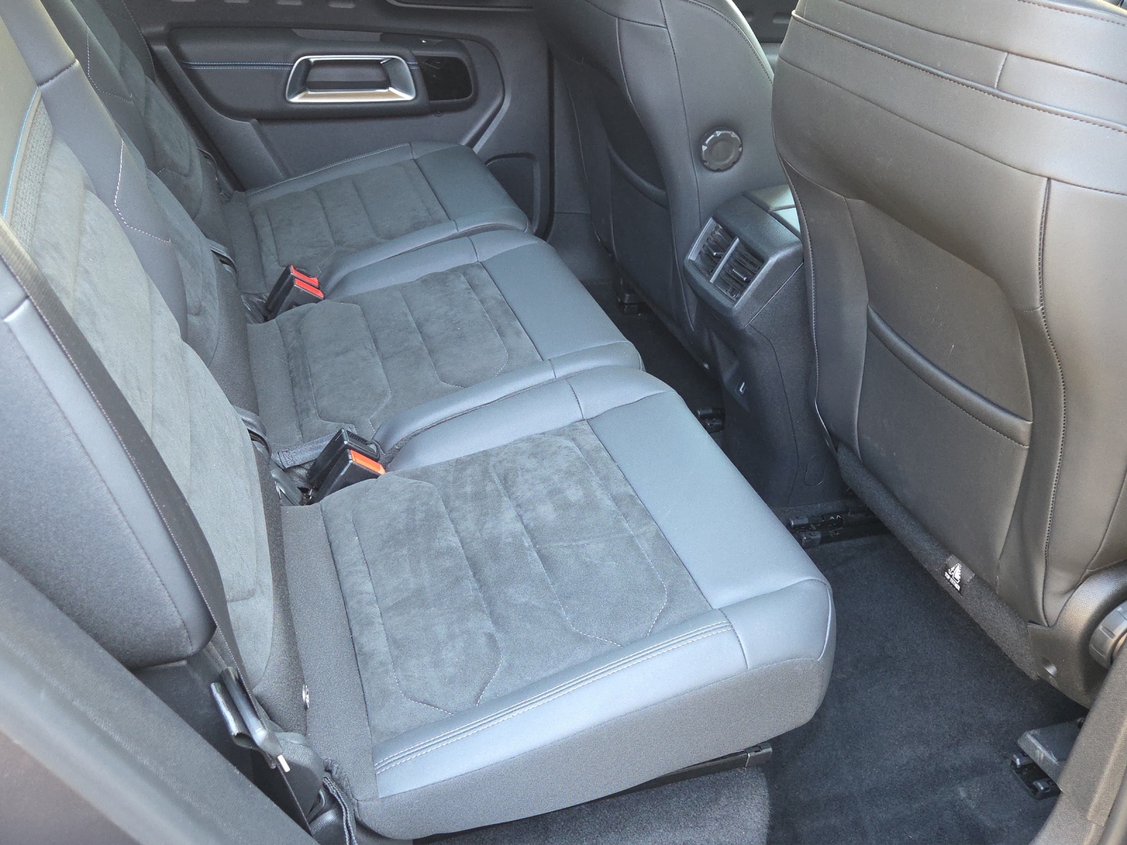 CITROEN C5 Aircross Shine 1.2 Pure Tech Automat-image-8
