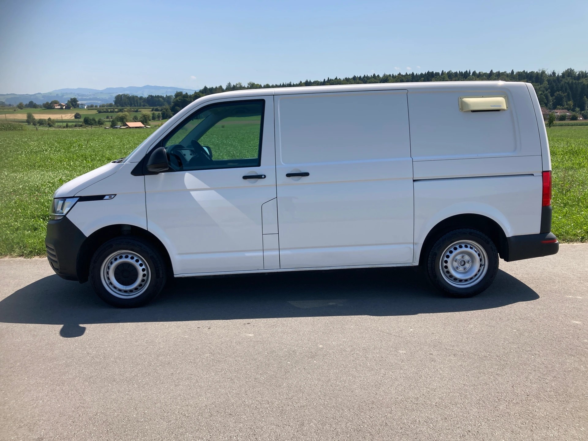 VW T6.1 2.0 TDI 4Motion **2 Schiebetüren / 3- Sitze**-image-3
