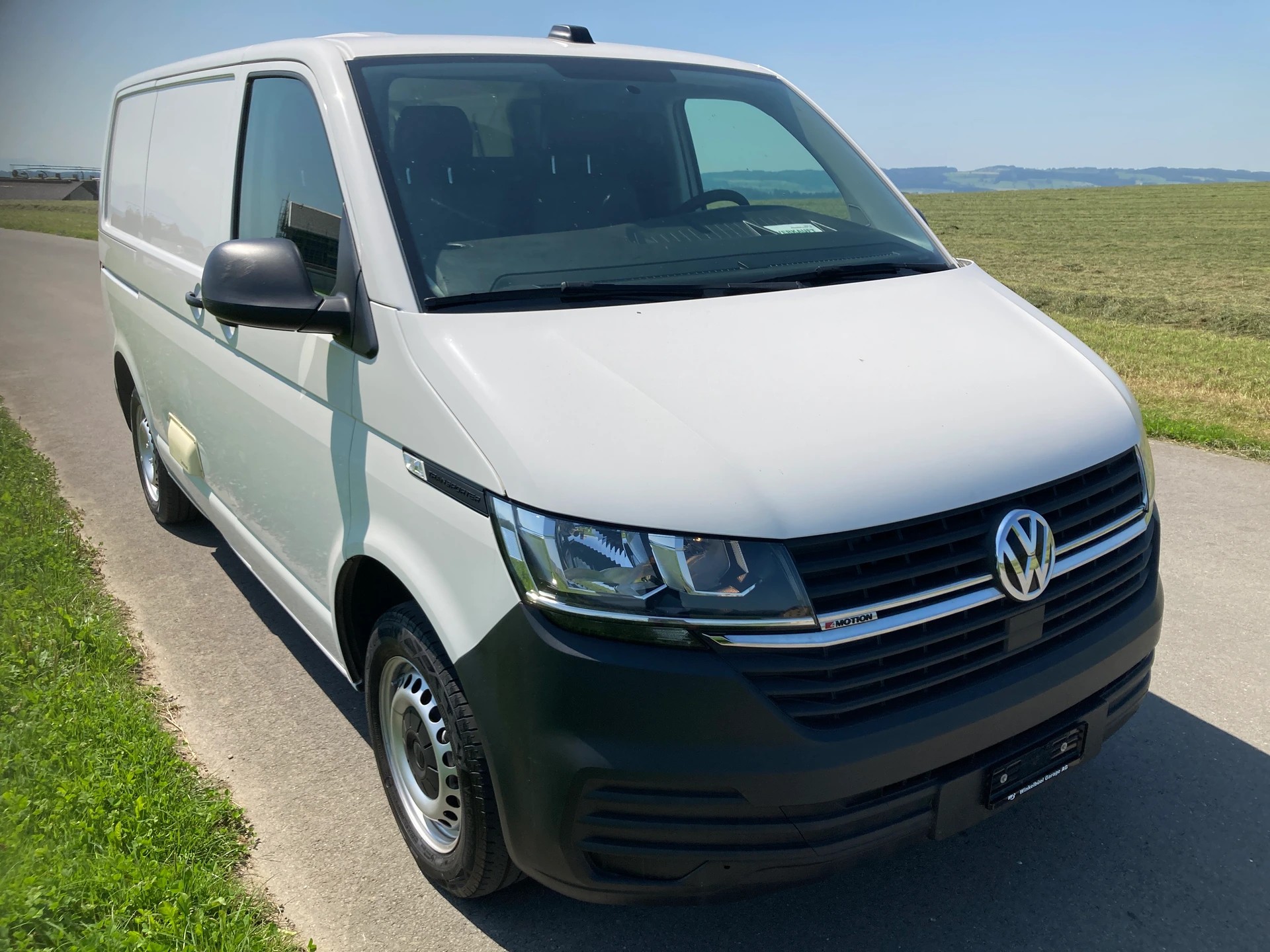 VW T6.1 2.0 TDI 4Motion **2 Schiebetüren / 3- Sitze**-image-1