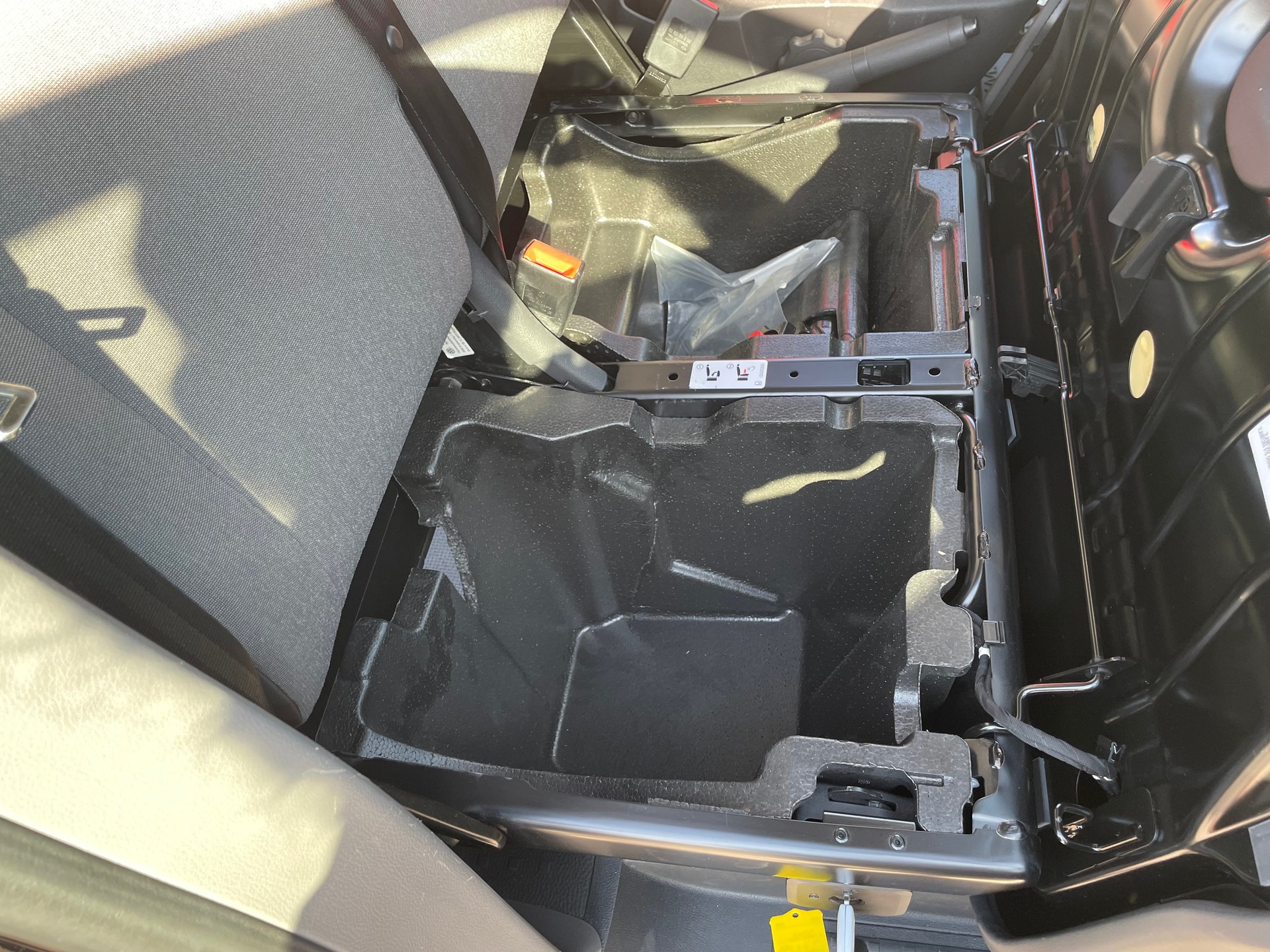 VW T6.1 2.0 TDI DSG, 150PS RS 3000mm , TOP-Ausstattung, mit Werksgarantie, 1.Hand,-image-24