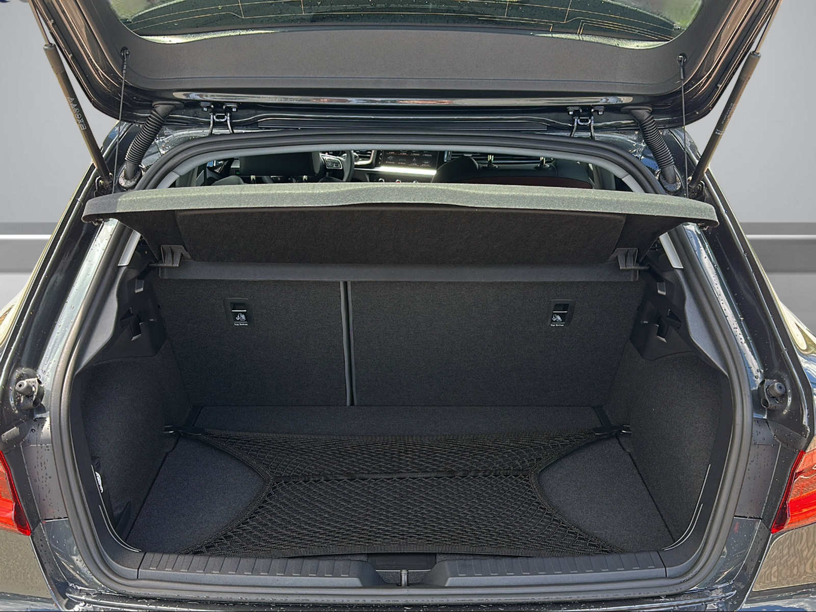 AUDI A1 Sportback 30 TFSI Attraction S-tronic-image-7