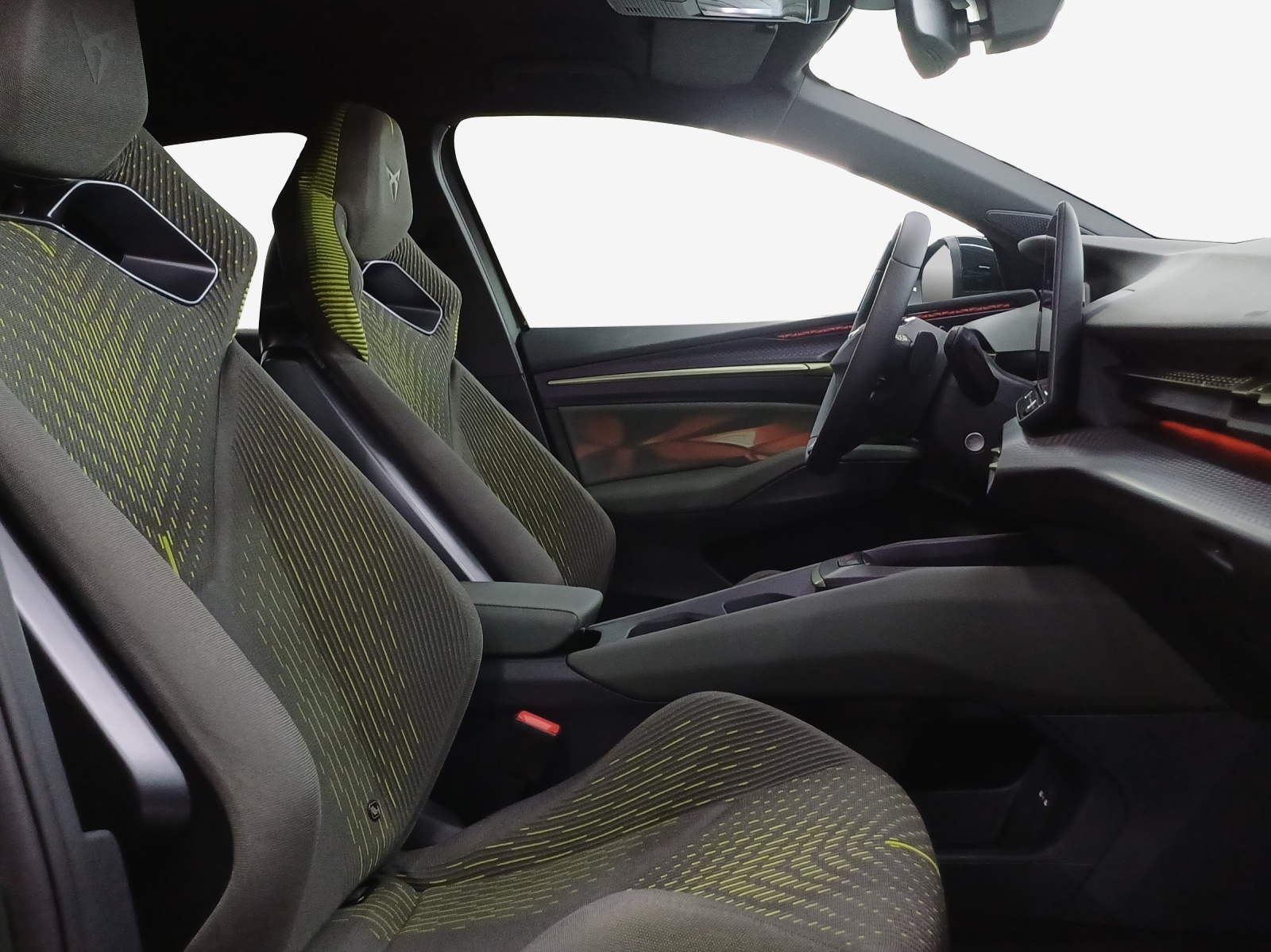 CUPRA Raval 52 kWh VZ Extreme Launch Edition-image-13