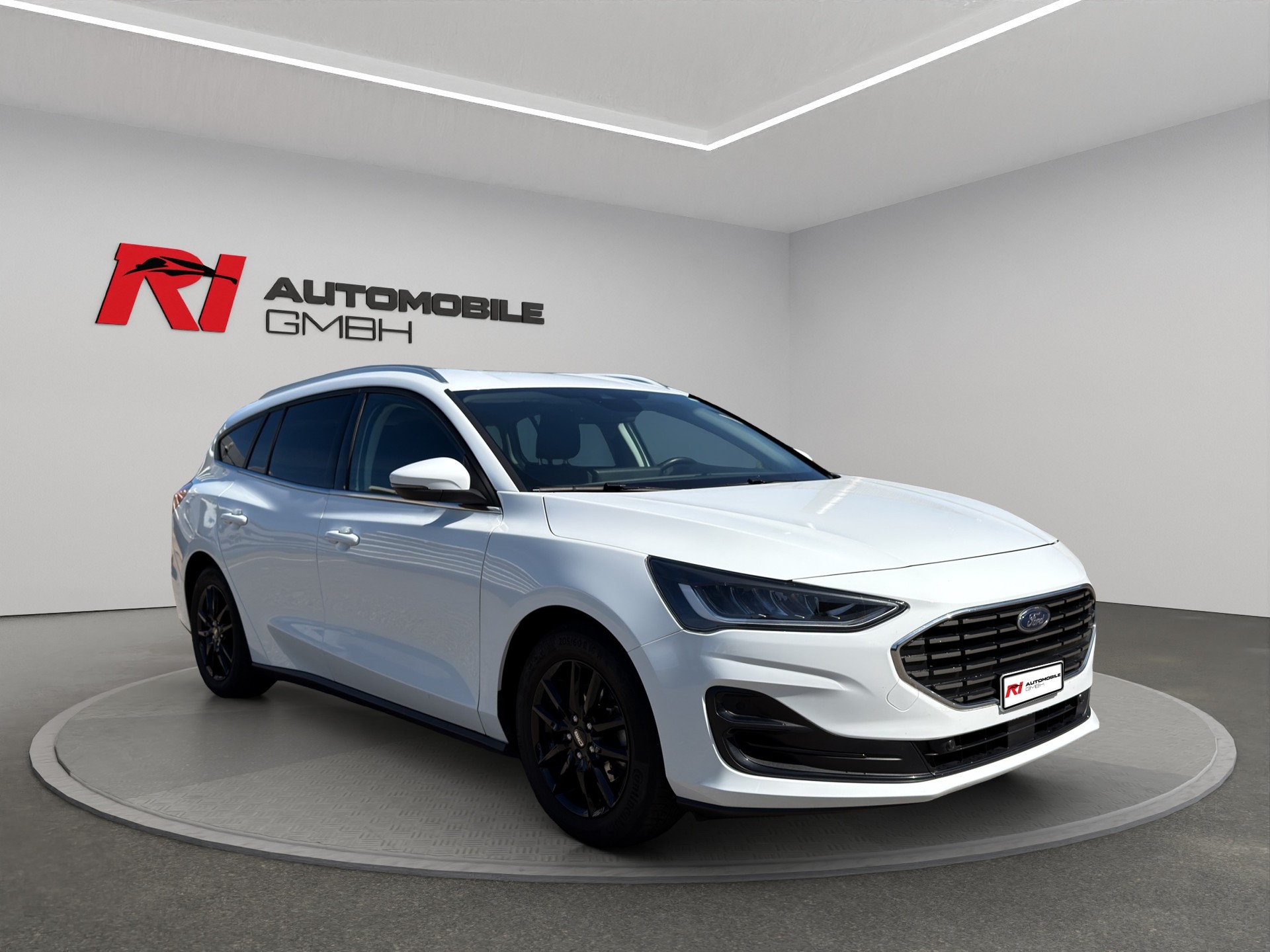 FORD Focus 1.0 MHEV Titanium X Automat-image-1