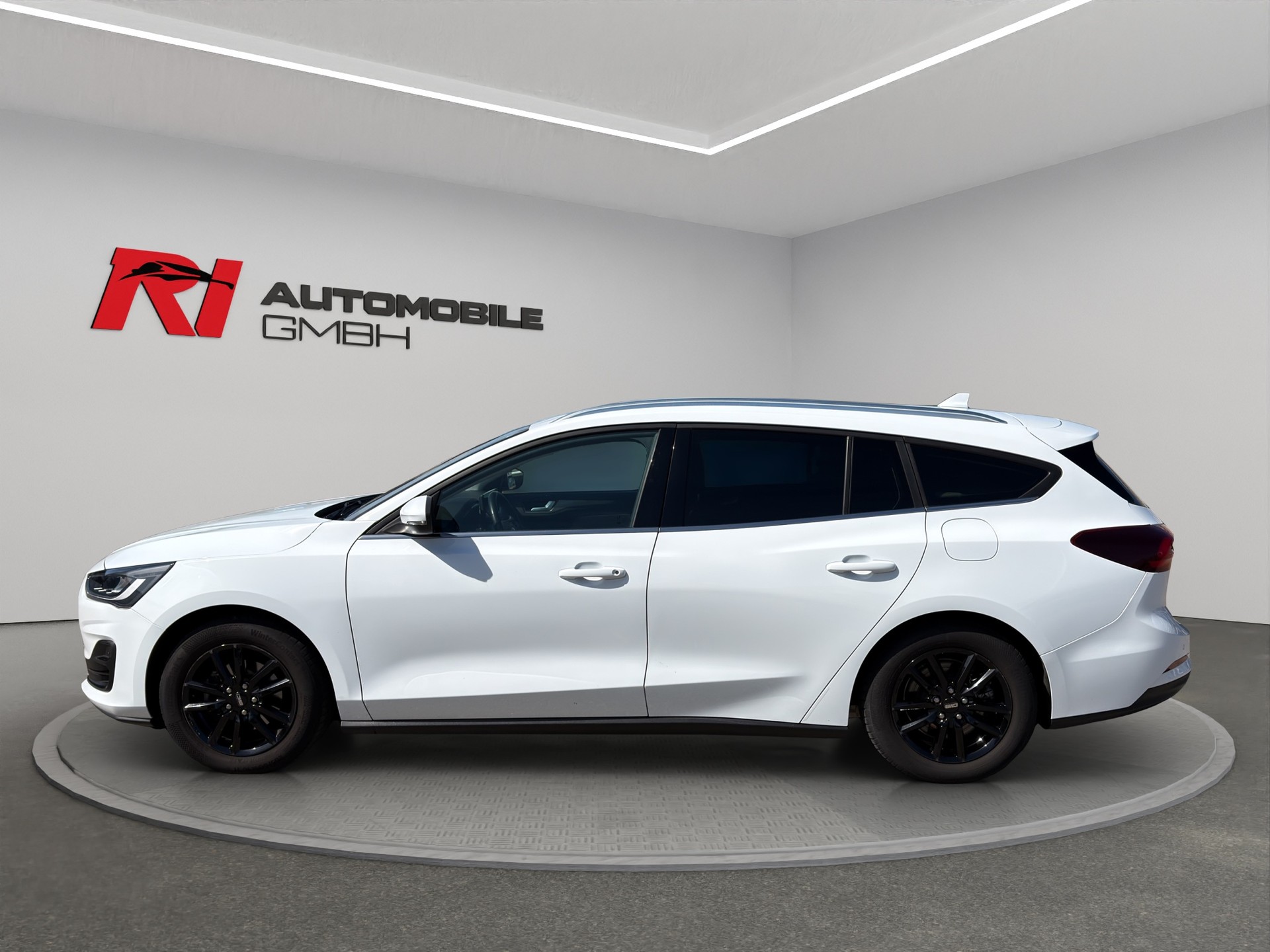 FORD Focus 1.0 MHEV Titanium X Automat-image-3