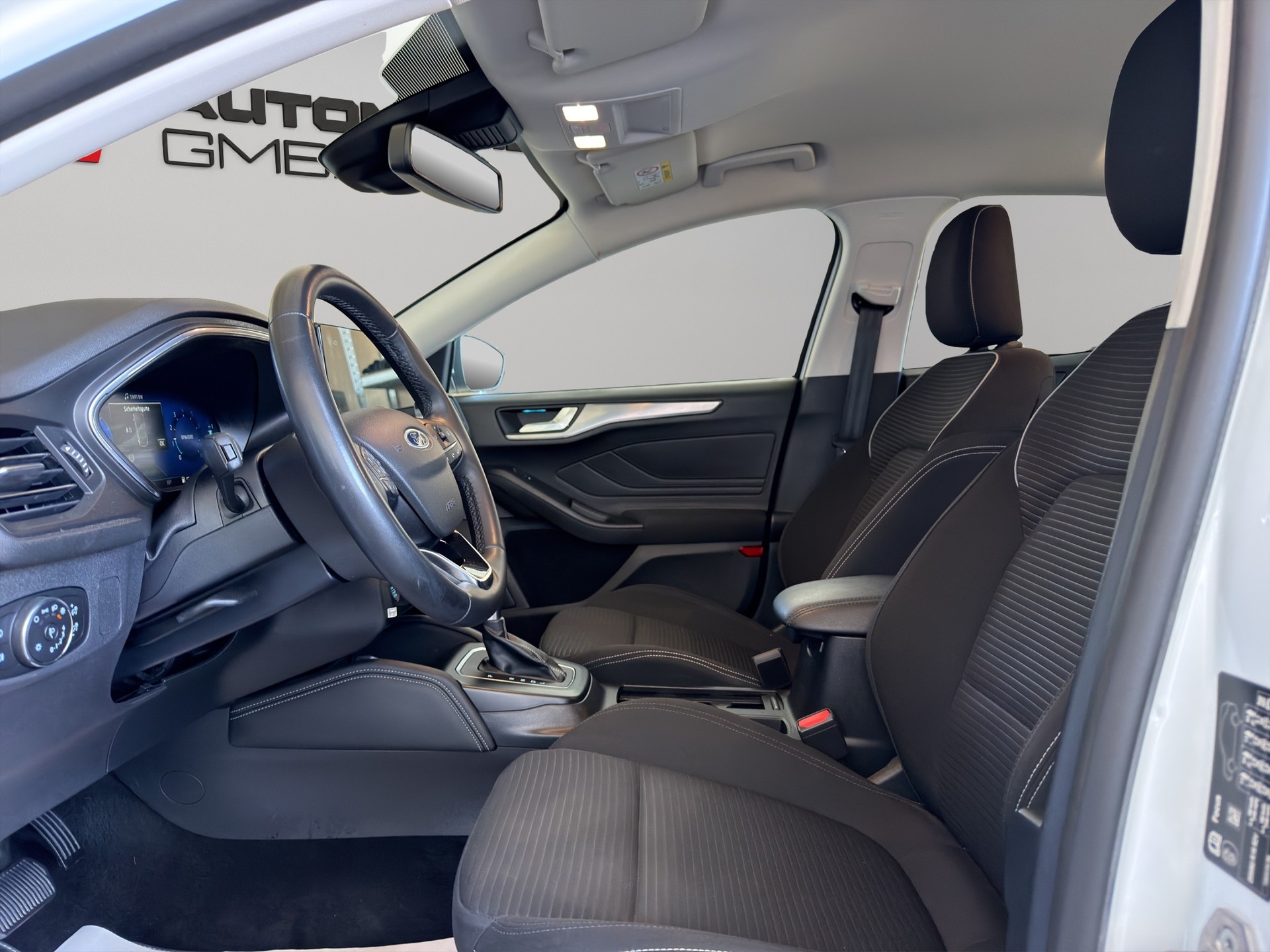 FORD Focus 1.0 MHEV Titanium X Automat-image-7
