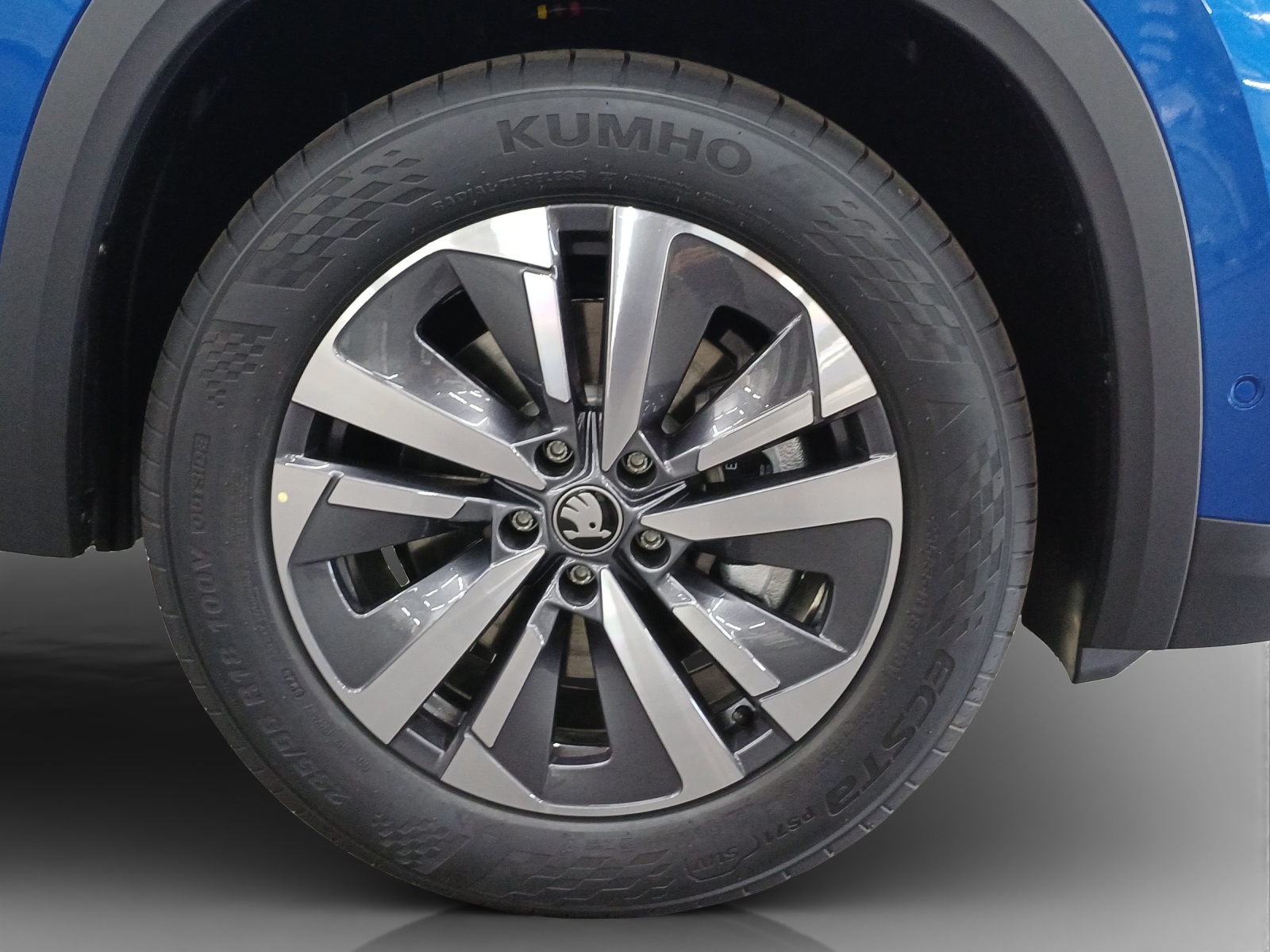 SKODA Kodiaq 2.0 TSI Selection 4x4-image-14