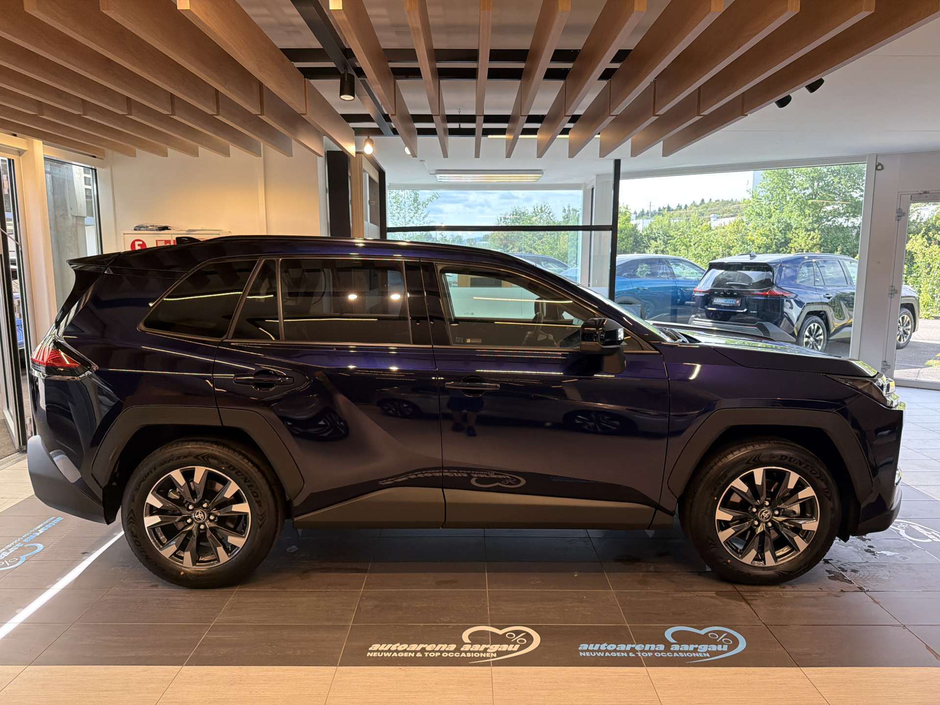 TOYOTA RAV-4 2.5 HSD Trend e-CVT AWD NEUES MODELL Automat-image-13