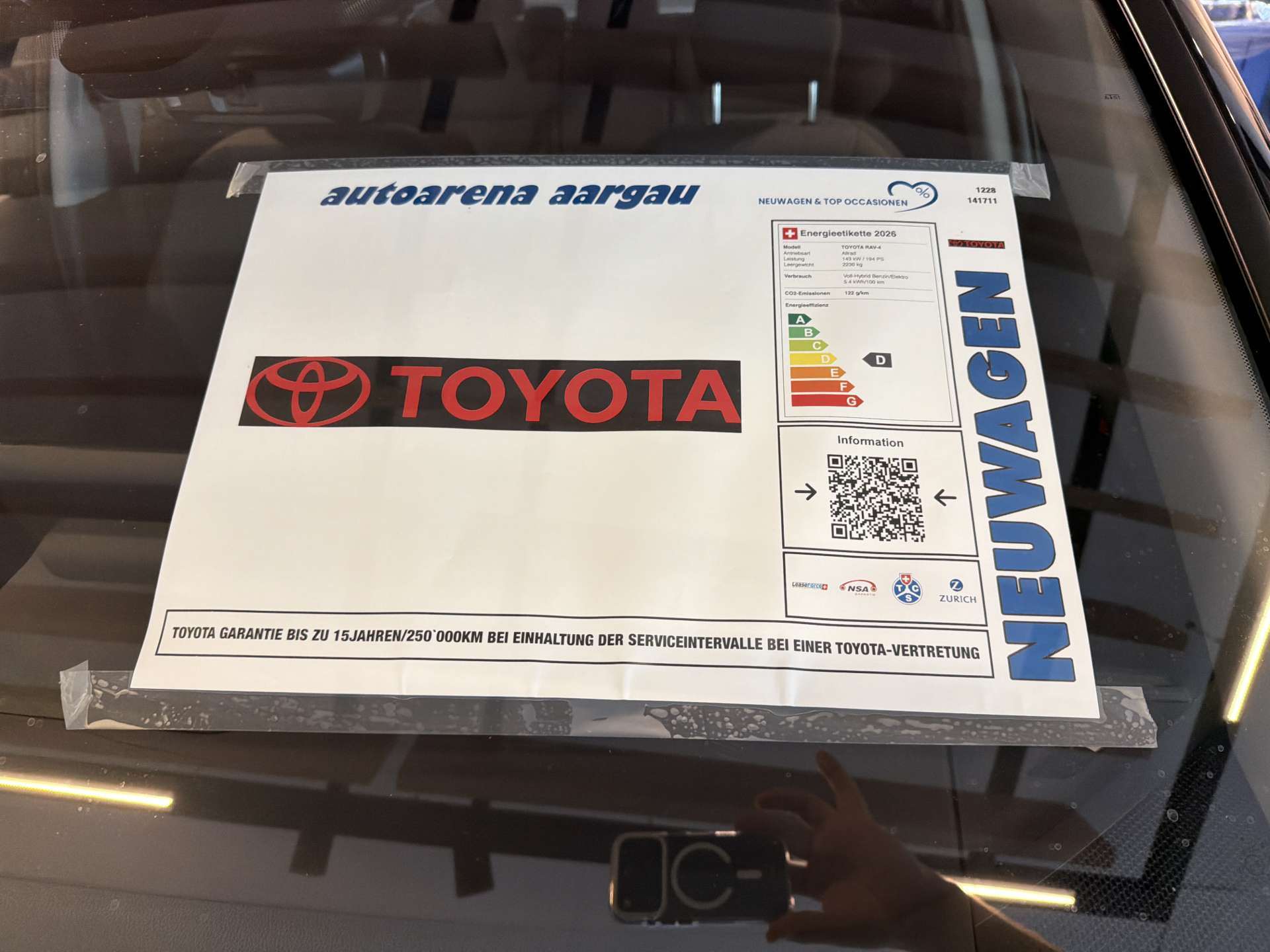 TOYOTA RAV-4 2.5 HSD Trend e-CVT AWD NEUES MODELL Automat-image-3
